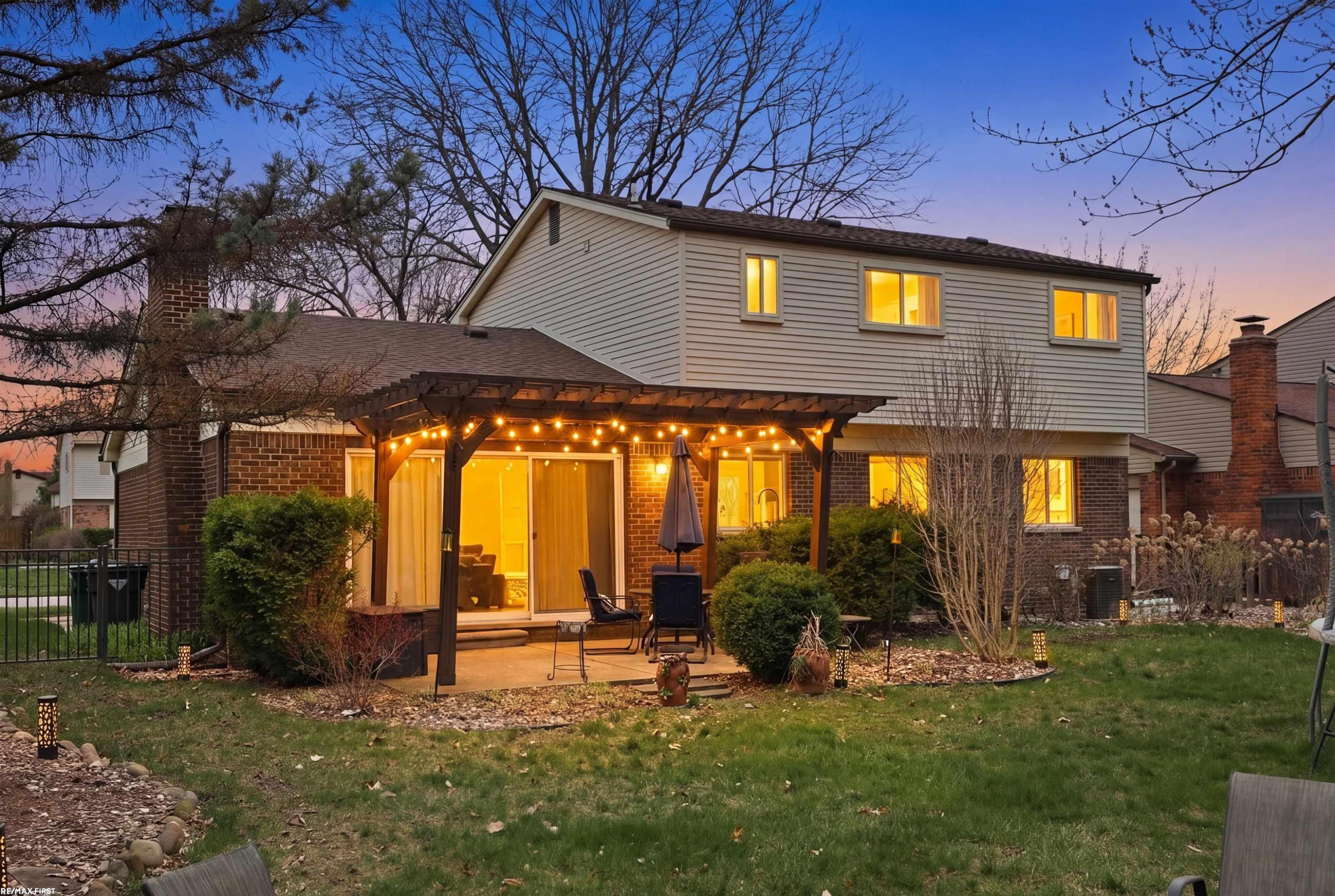 3586 Kings Point Drive, Troy, MI 48083 — Photo 4