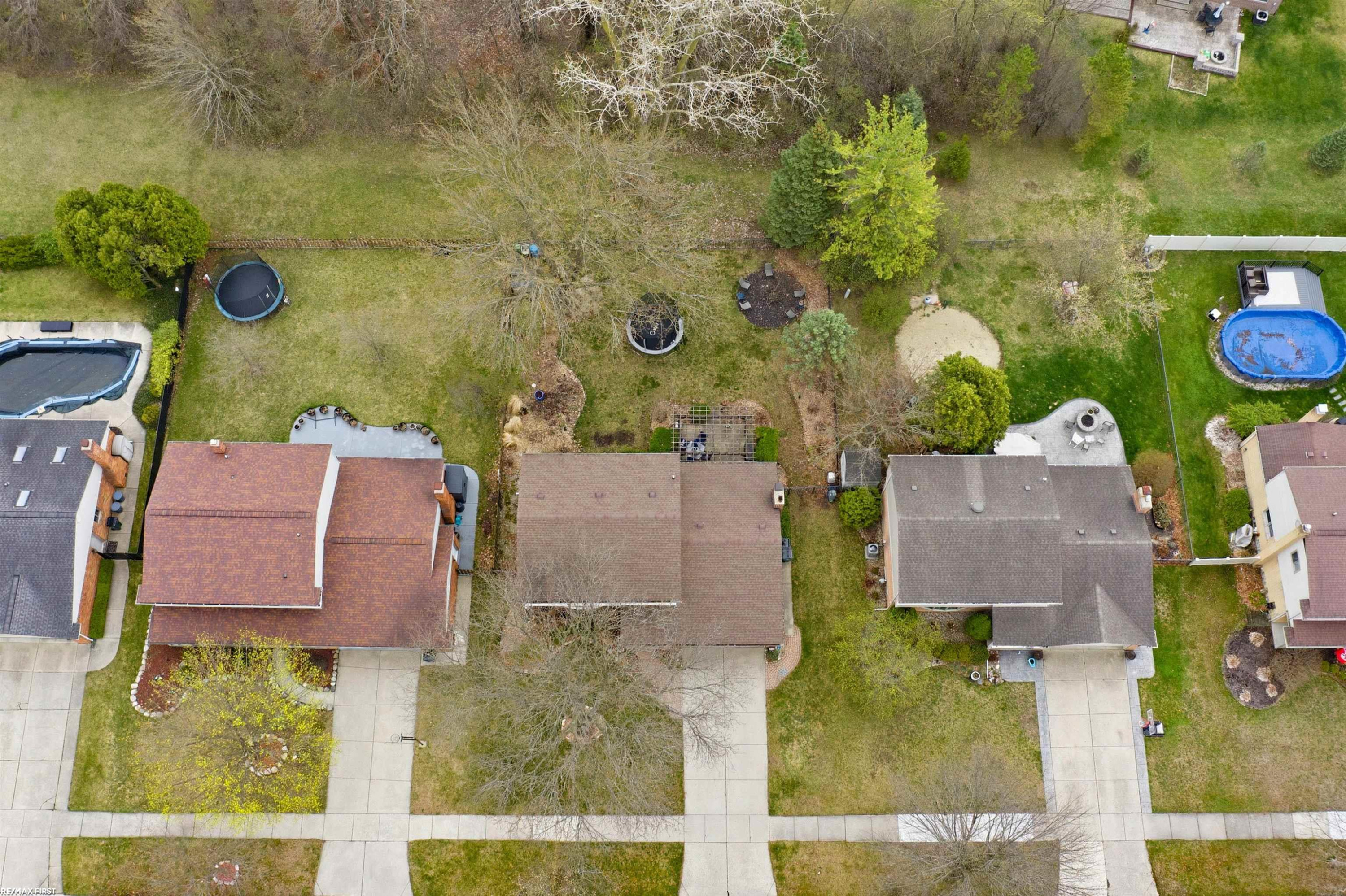3586 Kings Point Drive, Troy, MI 48083 — Photo 49