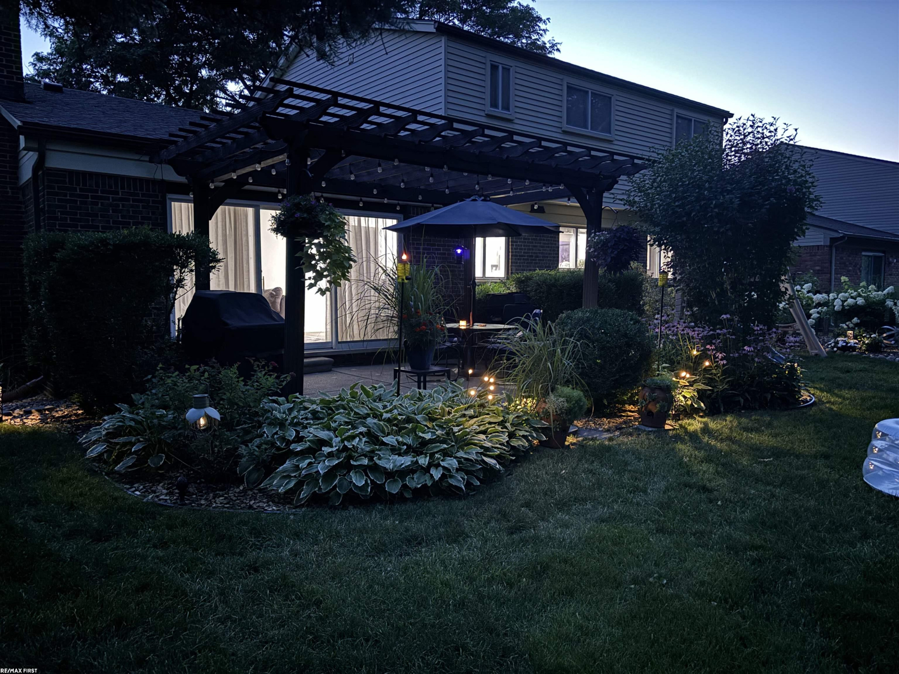 3586 Kings Point Drive, Troy, MI 48083 — Photo 55