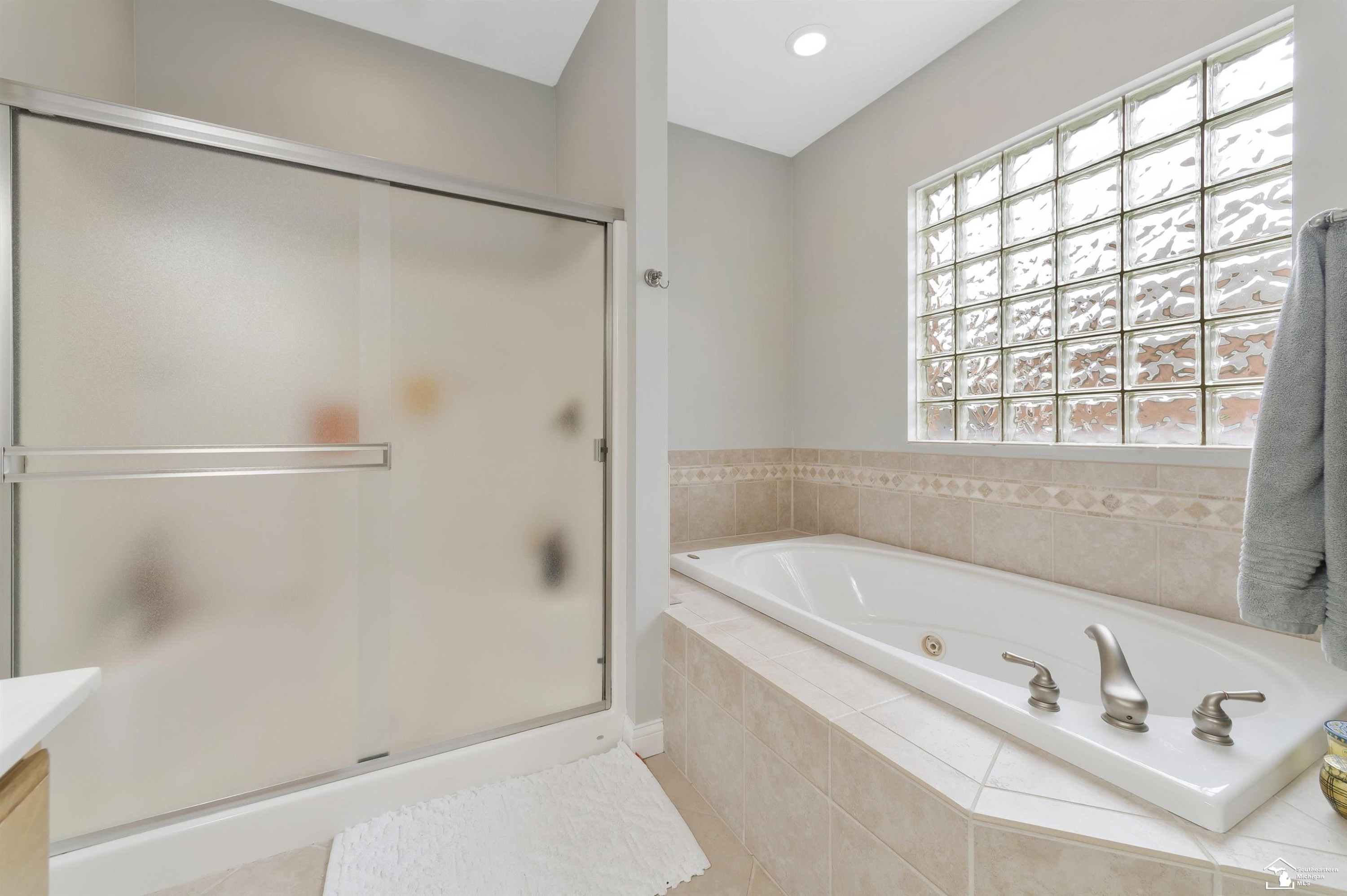 785 Saint James Park Avenue, Monroe, MI 48161 — Photo 37