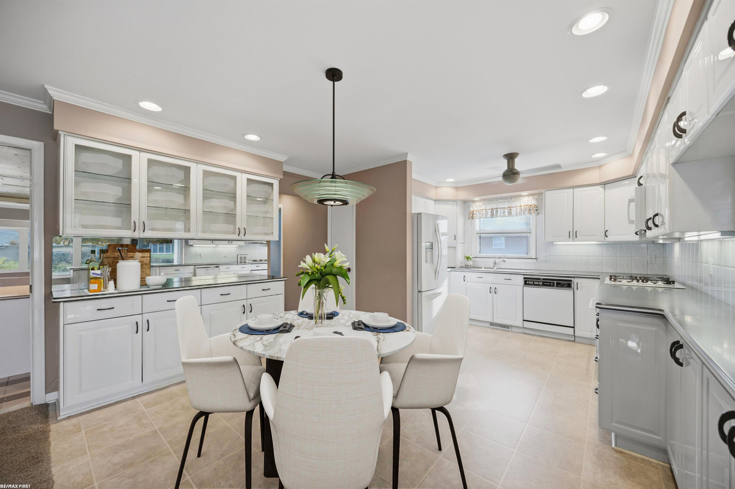 38151 SEAWAY Court, MI — Photo 11