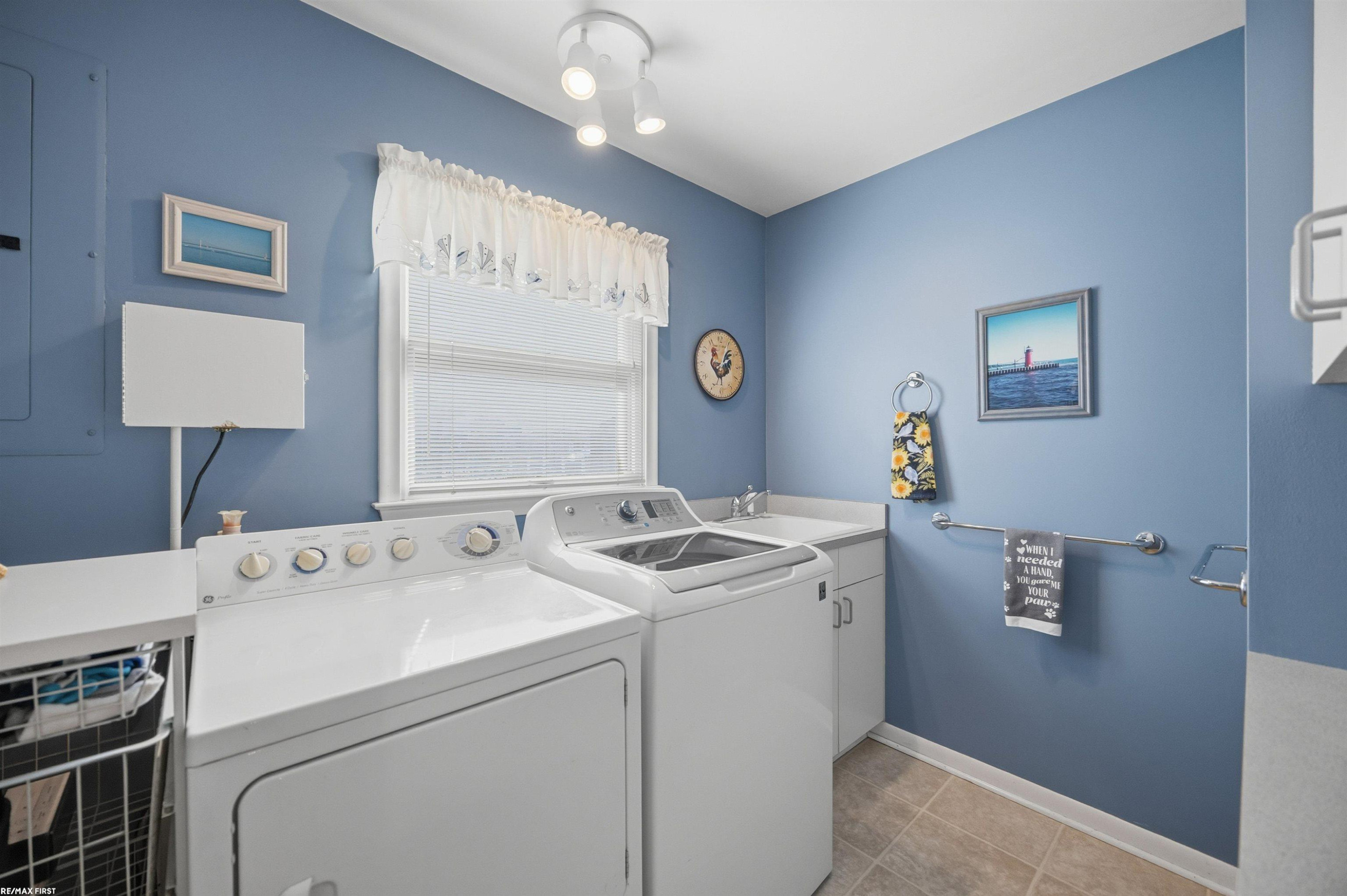 38151 SEAWAY Court, MI — Photo 19