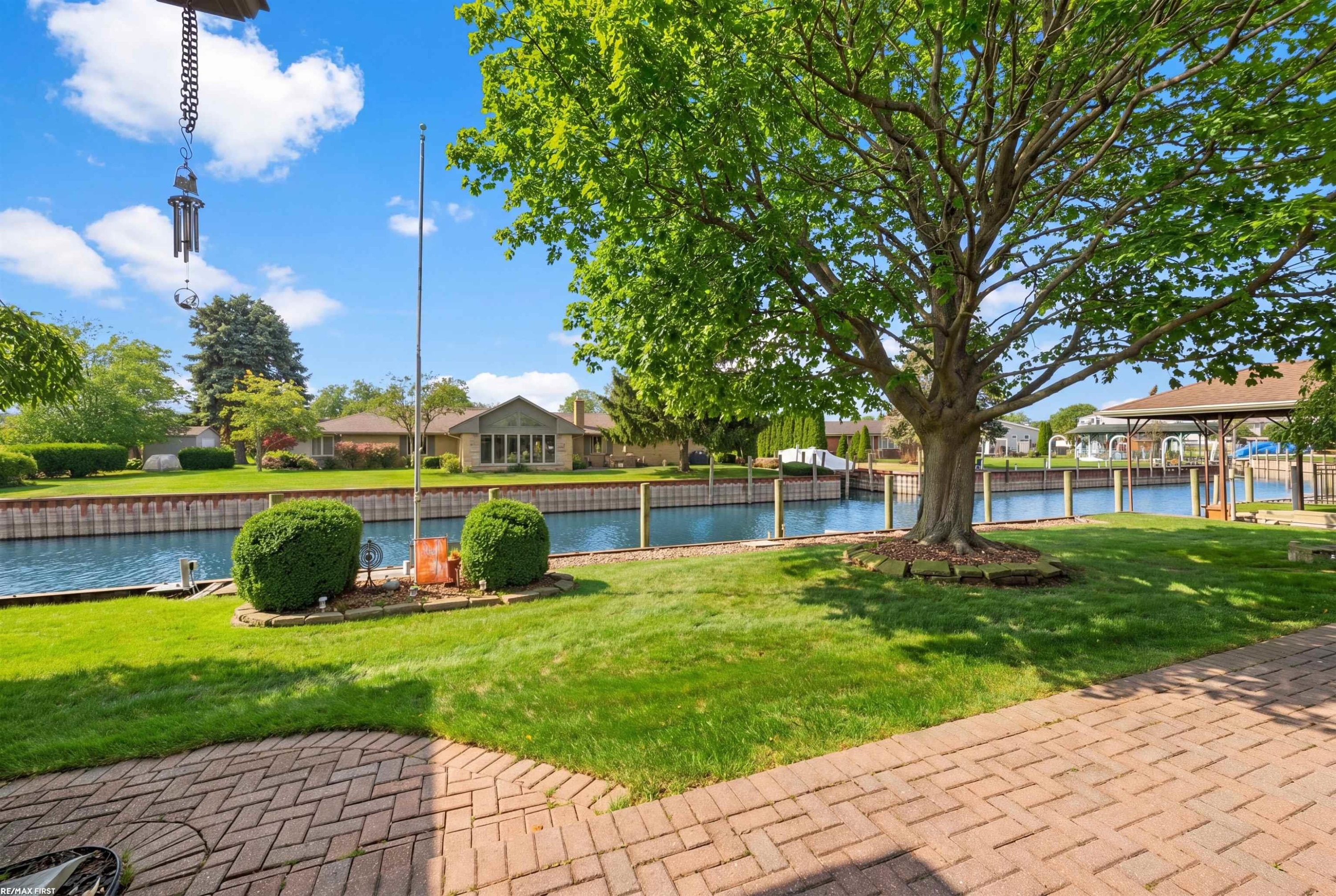38151 SEAWAY Court, MI — Photo 28