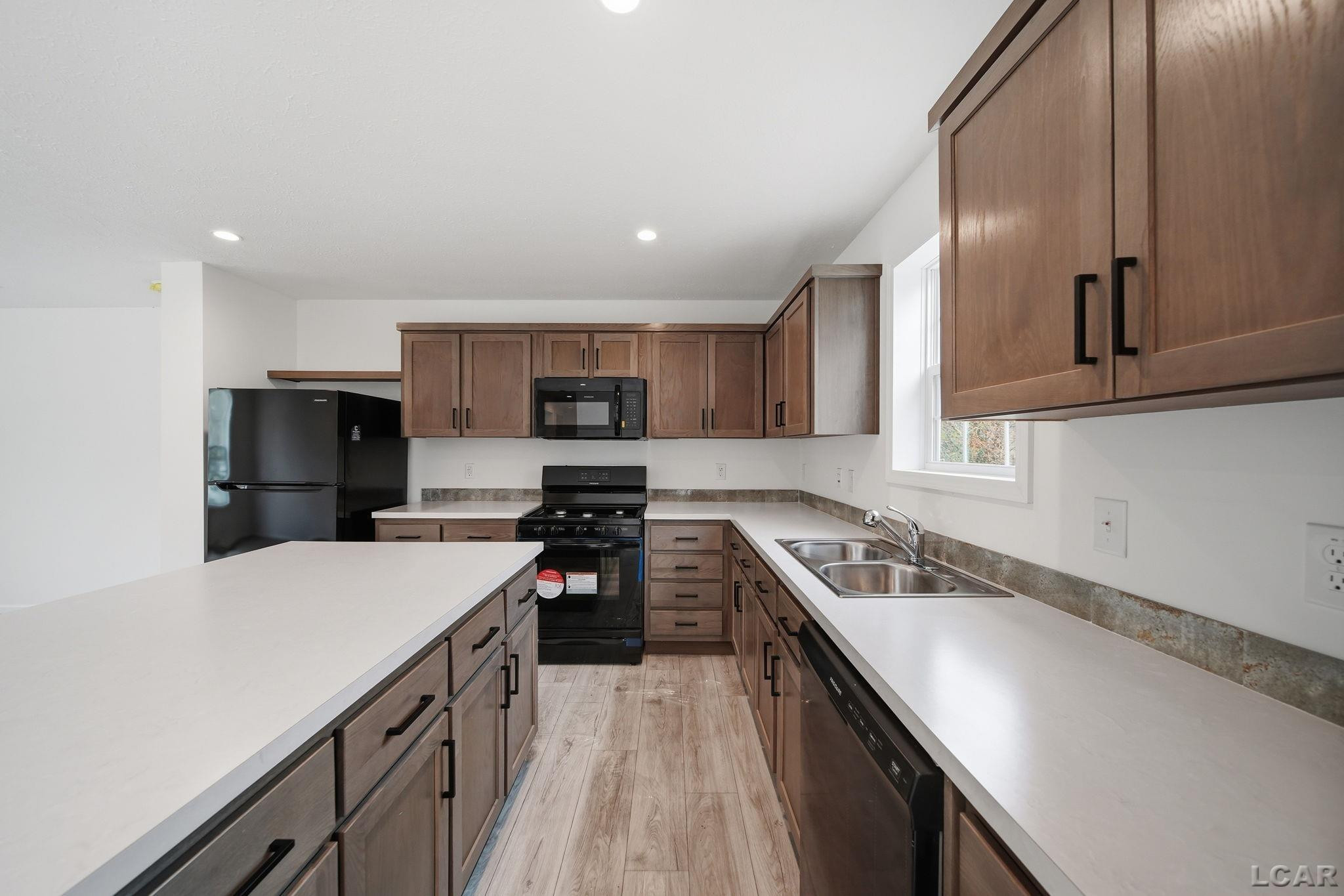 4762 Hooks Mill Drive, Adrian, MI 49221 — Photo 9