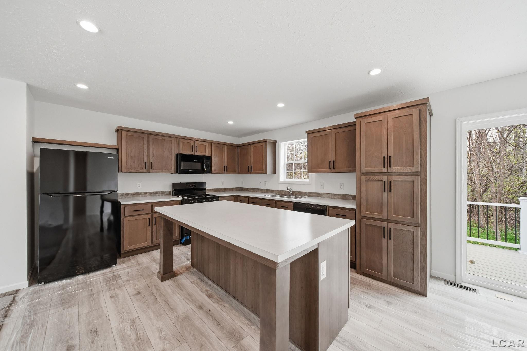 4762 Hooks Mill Drive, Adrian, MI 49221 — Photo 10