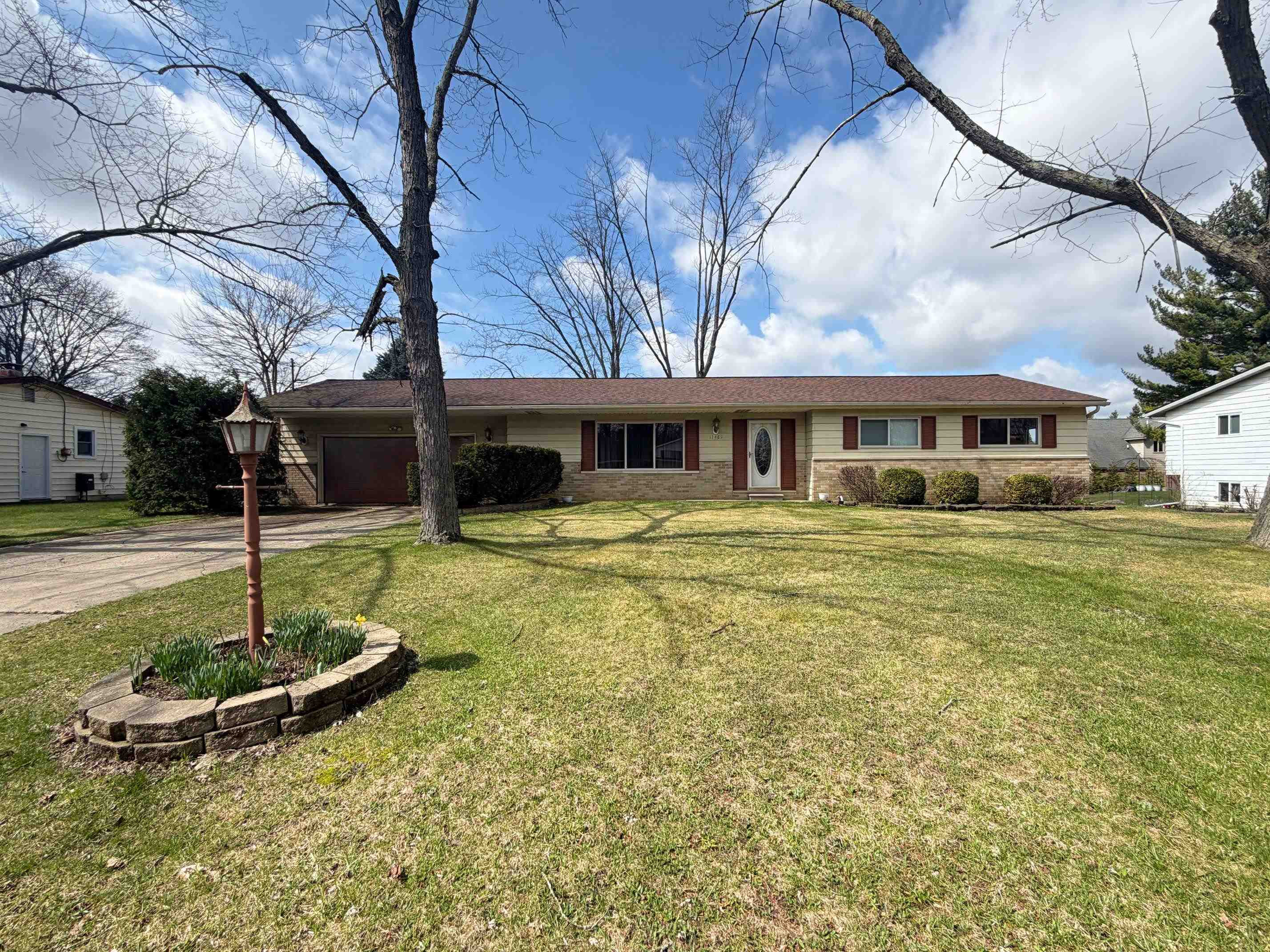 11489 Colonial Woods Drive, Clio, MI 48420 — front exterior