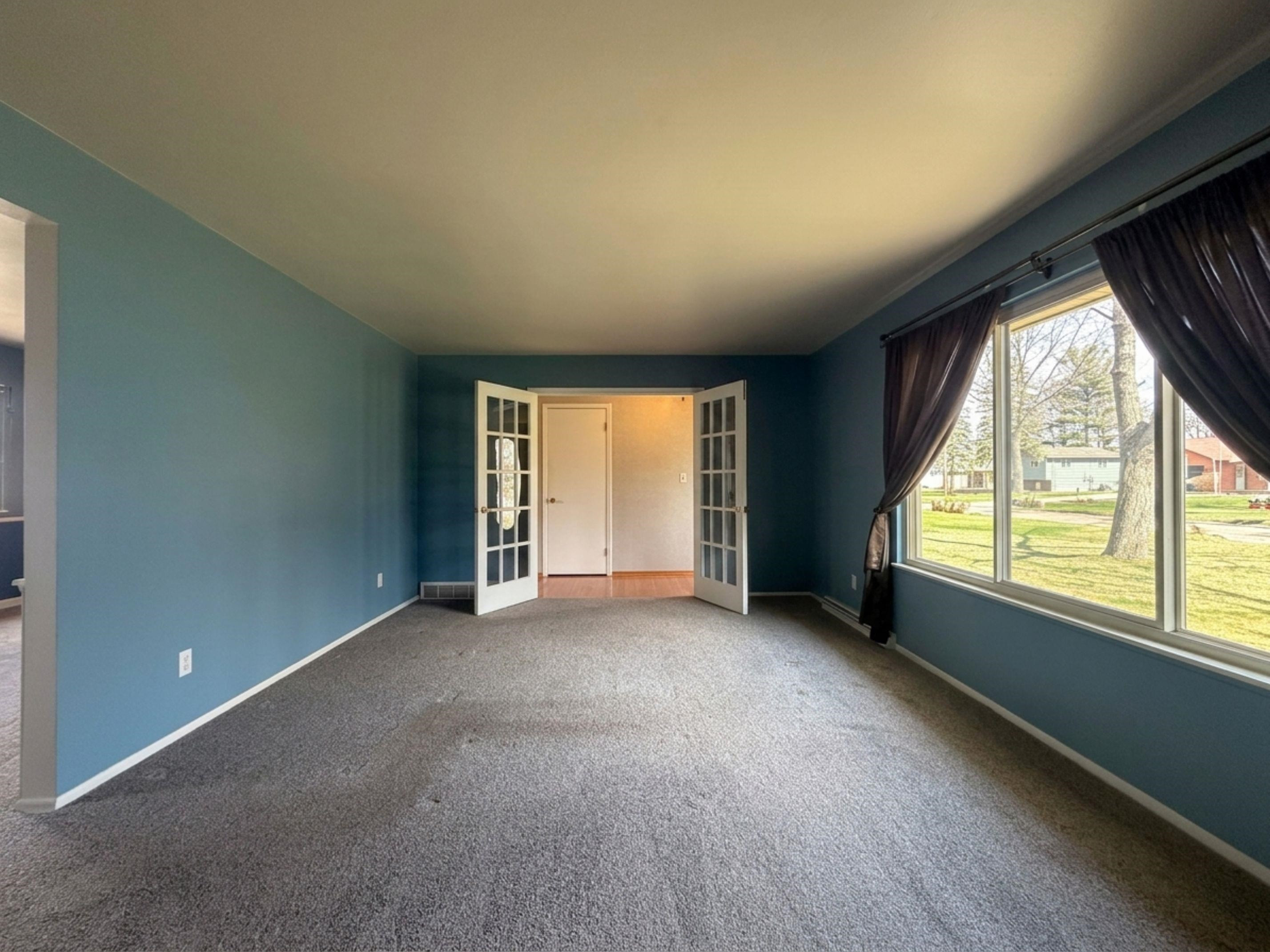 11489 Colonial Woods Drive, Clio, MI 48420 — Photo 5