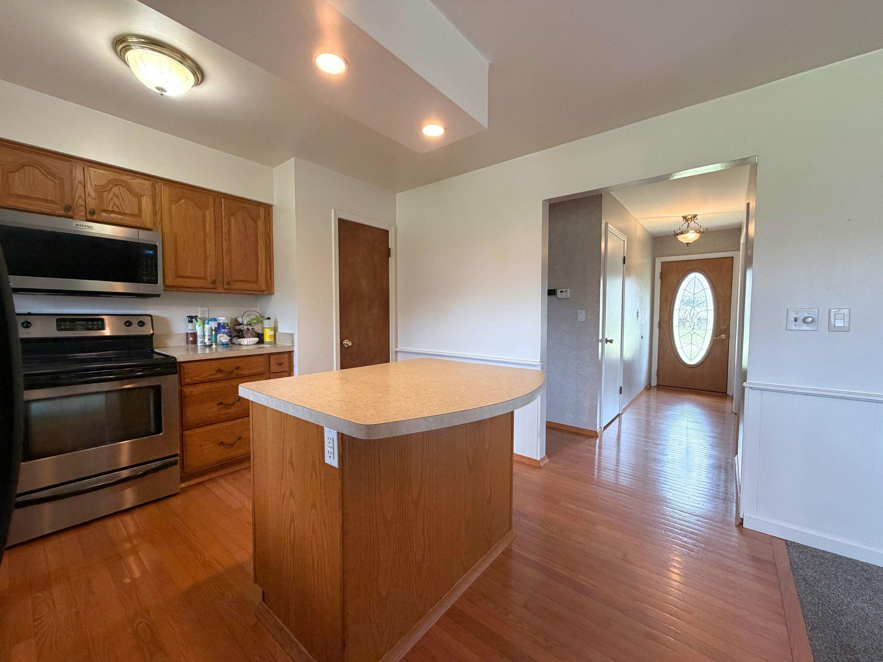 11489 Colonial Woods Drive, Clio, MI 48420 — Photo 14
