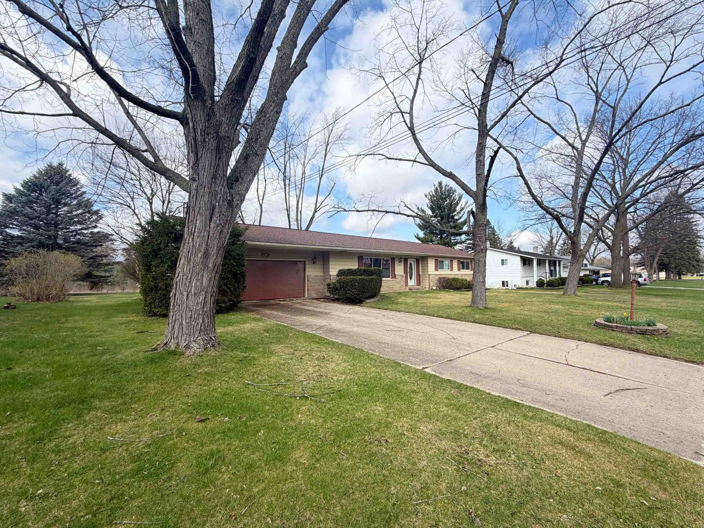 11489 Colonial Woods Drive, Clio, MI 48420 — Photo 43