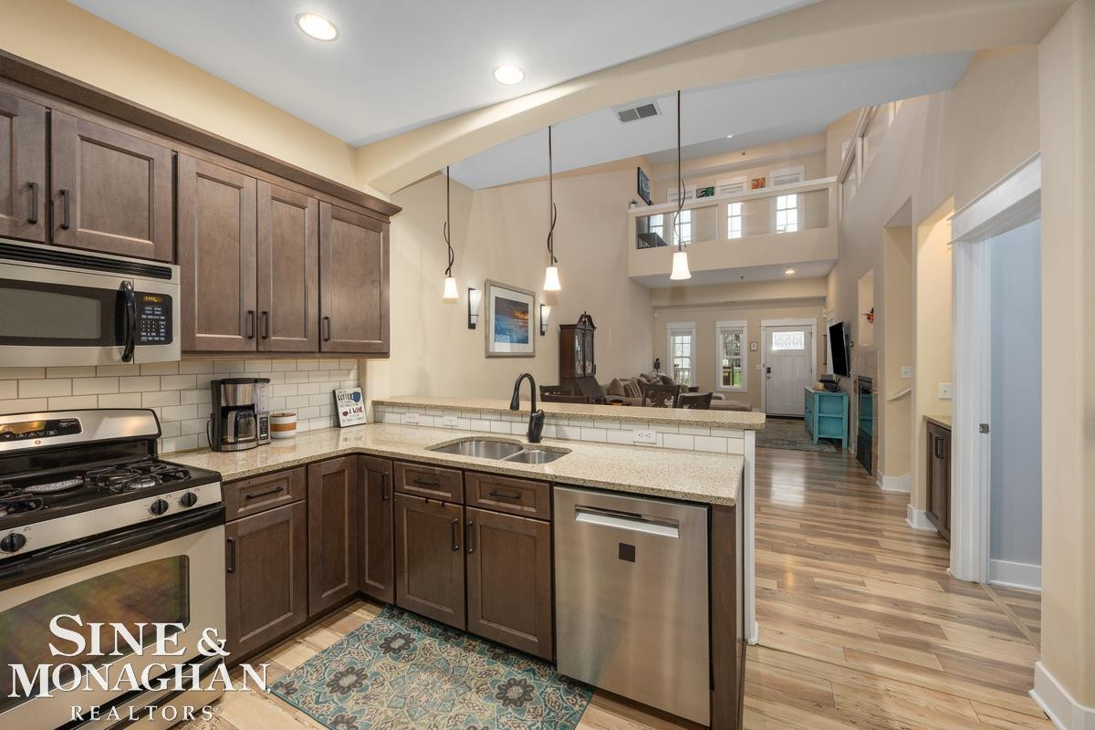 503 Adams Avenue, Grand Haven, MI, 49417