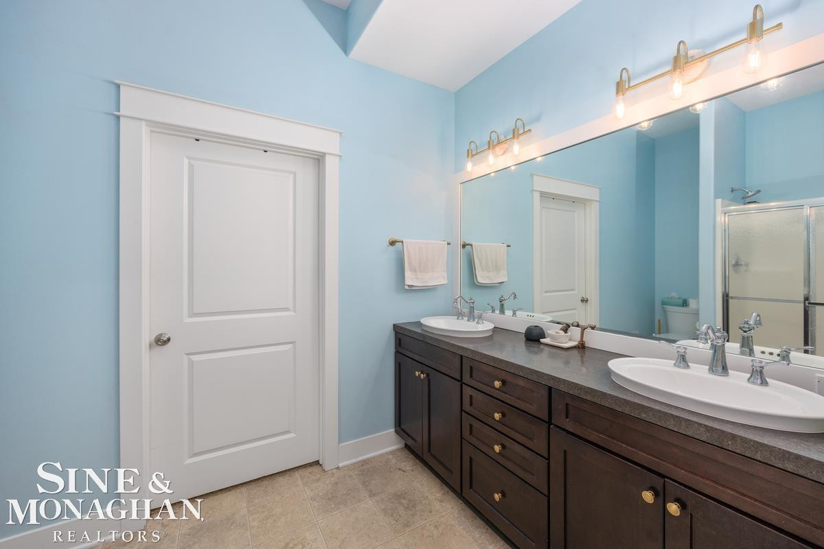 503 Adams Avenue, Grand Haven, MI, 49417