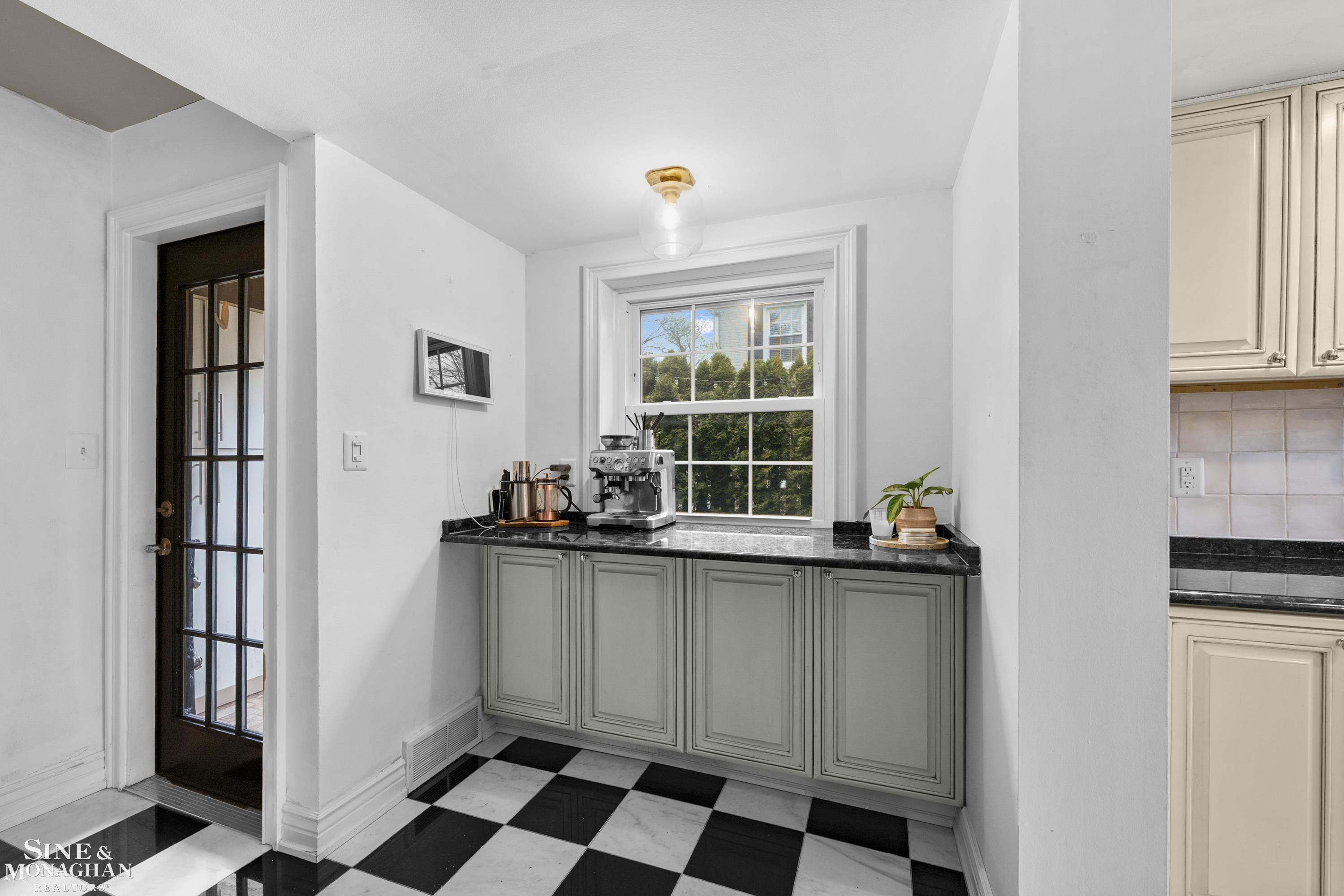 1101 Grayton Street, Grosse Pointe Park, MI 48230 — Photo 15
