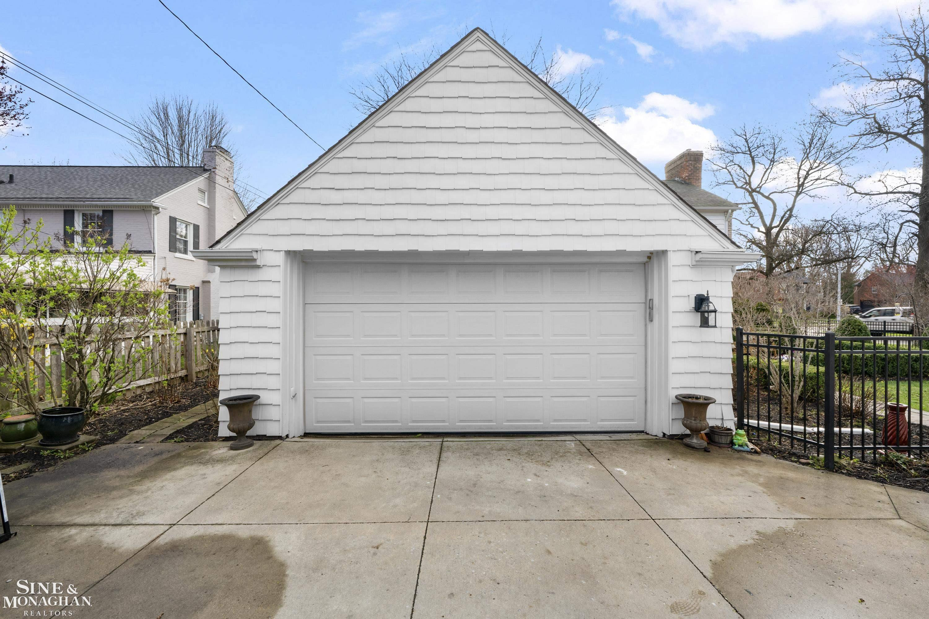 1101 Grayton Street, Grosse Pointe Park, MI 48230 — Photo 46