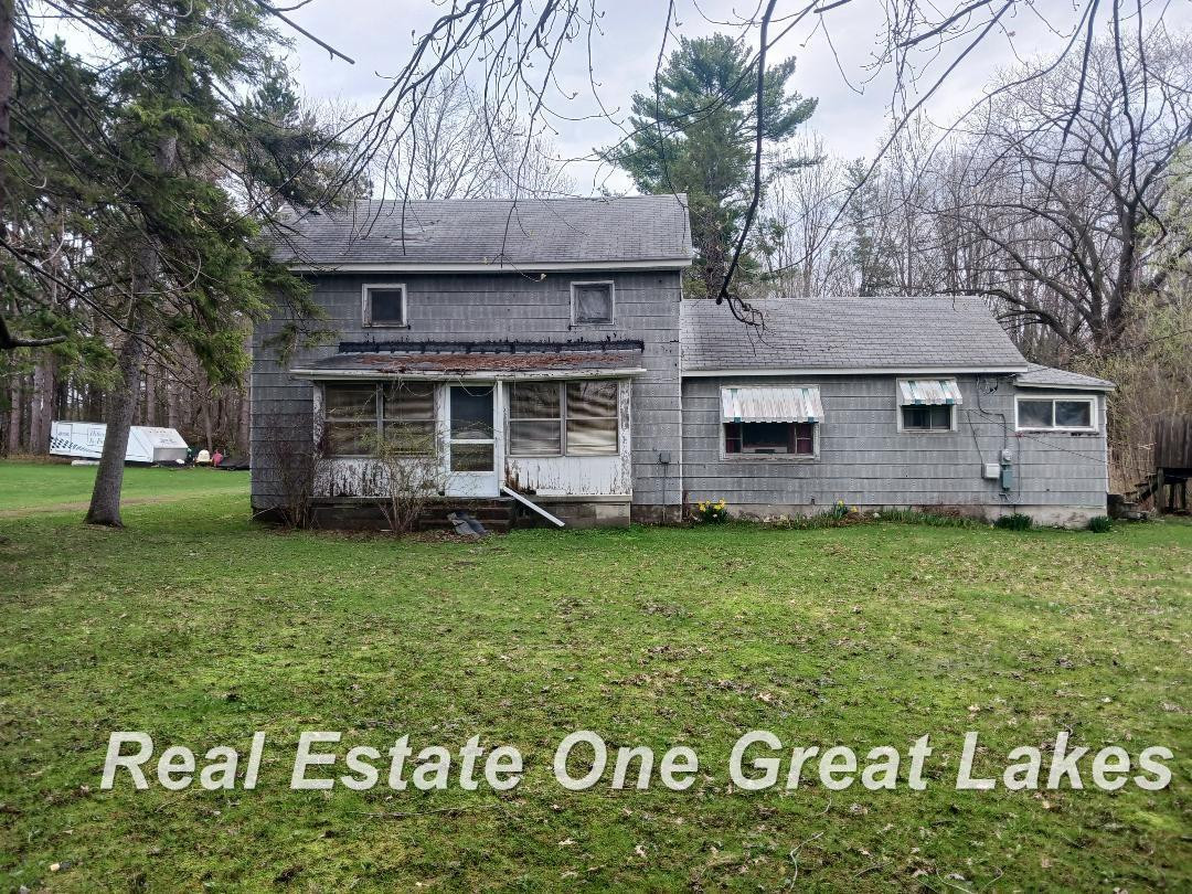 309 E North Street, Saint Charles, MI 48655