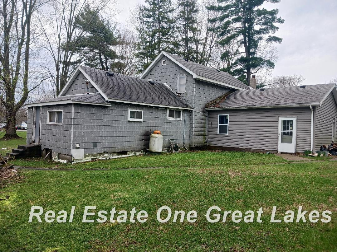 309 E North Street, Saint Charles, MI 48655 — Photo 2