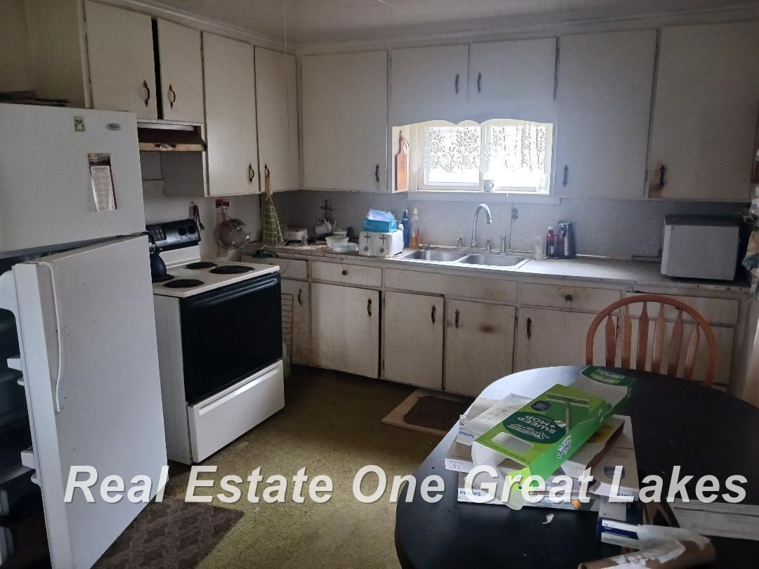 309 E North Street, Saint Charles, MI 48655 — Photo 8