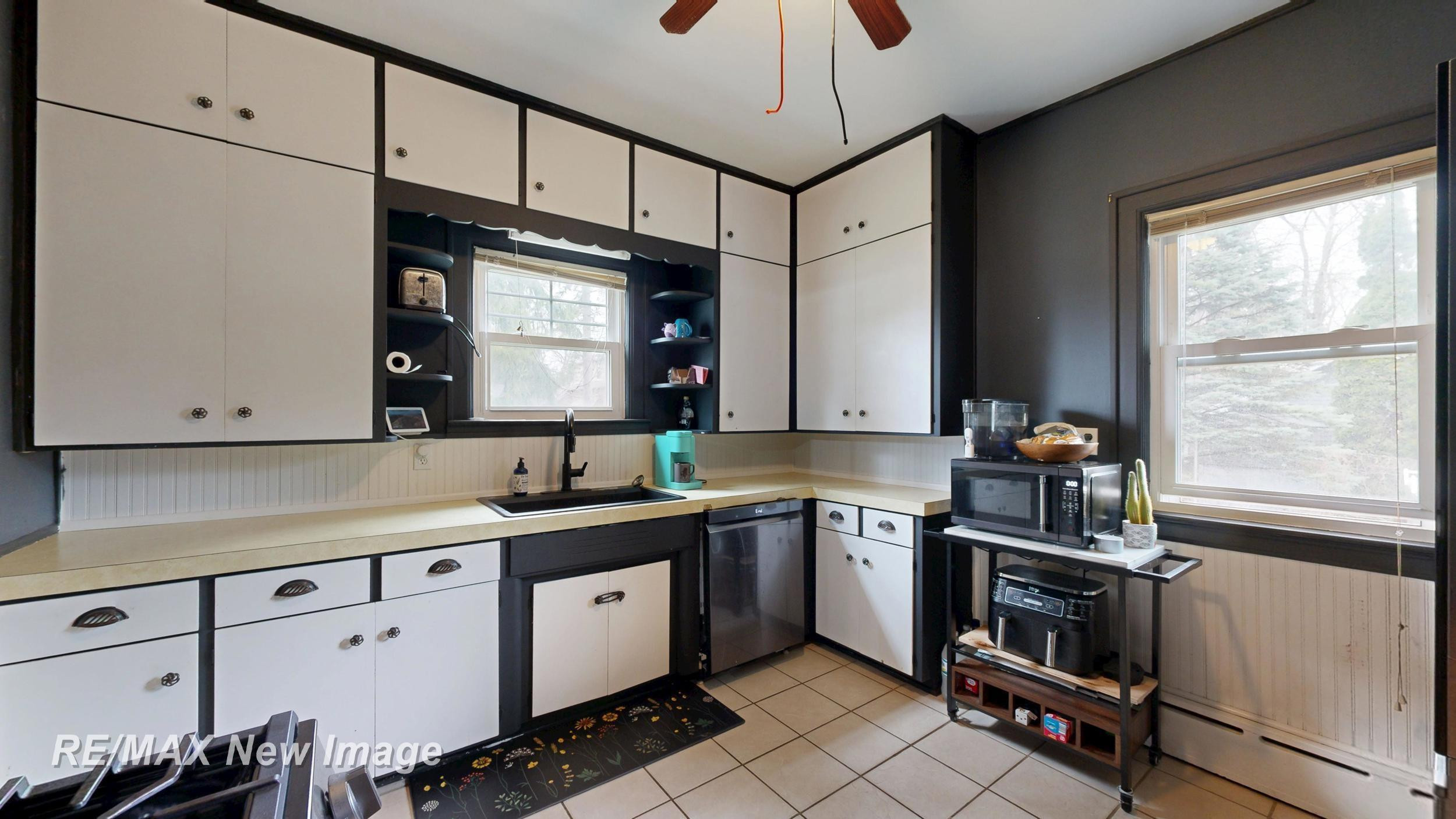 509 Hill Street, Bay City, MI 48708 — Photo 17