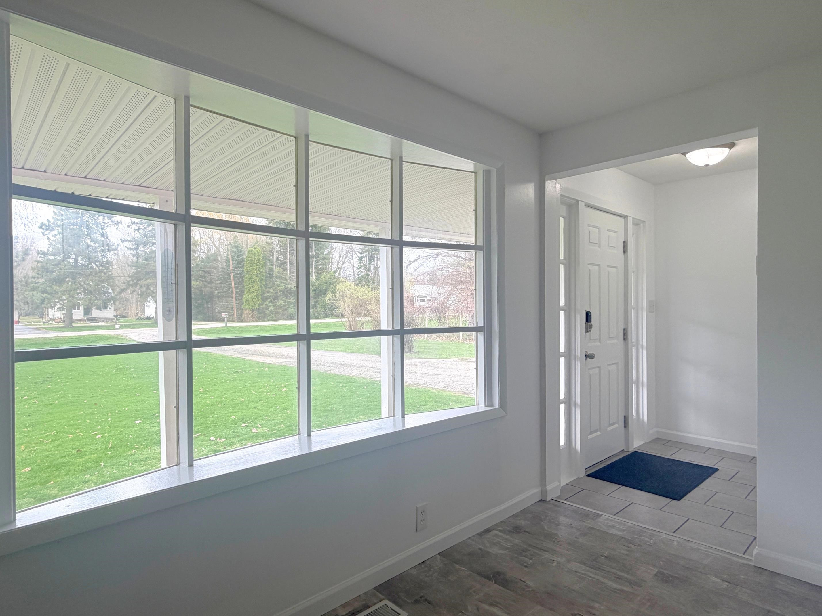 5468 Hubbard Drive, Flint, MI 48506 — Photo 4