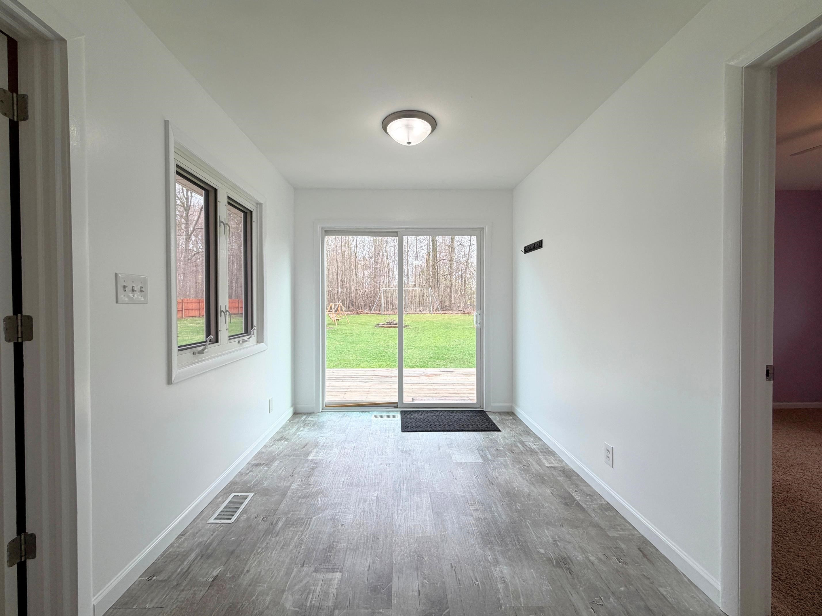 5468 Hubbard Drive, Flint, MI 48506 — Photo 13