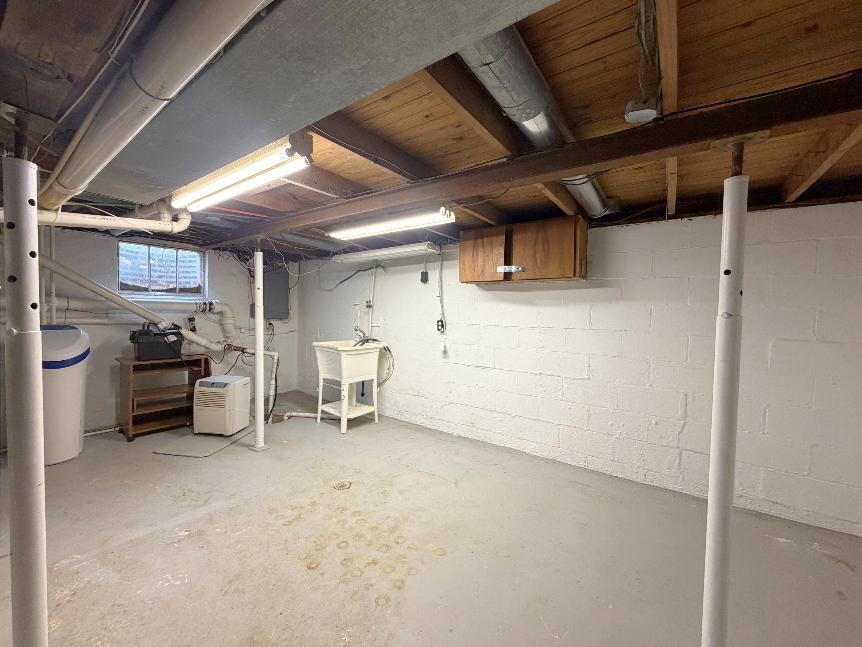 5468 Hubbard Drive, Flint, MI 48506 — Photo 30