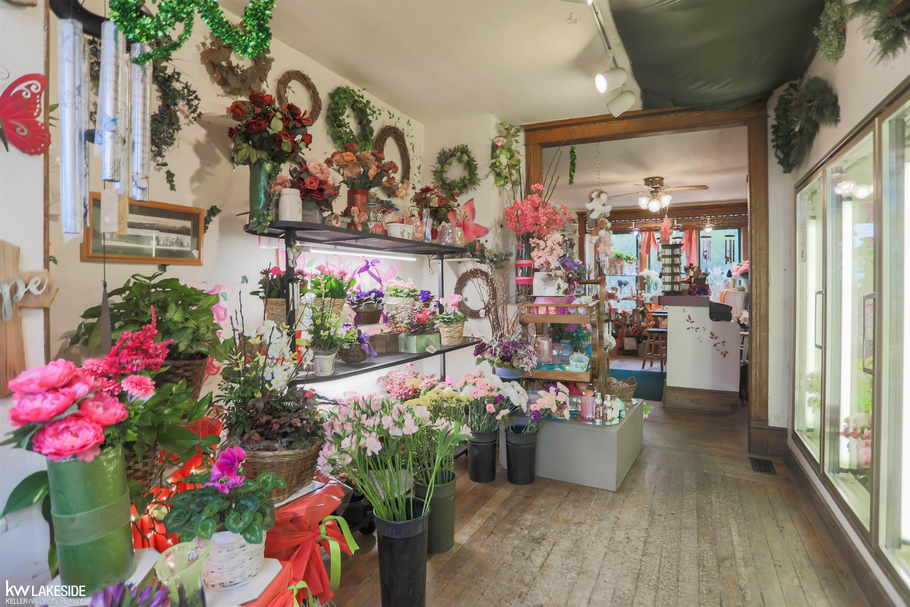 305 S Main Street, MI 48065 — Photo 16
