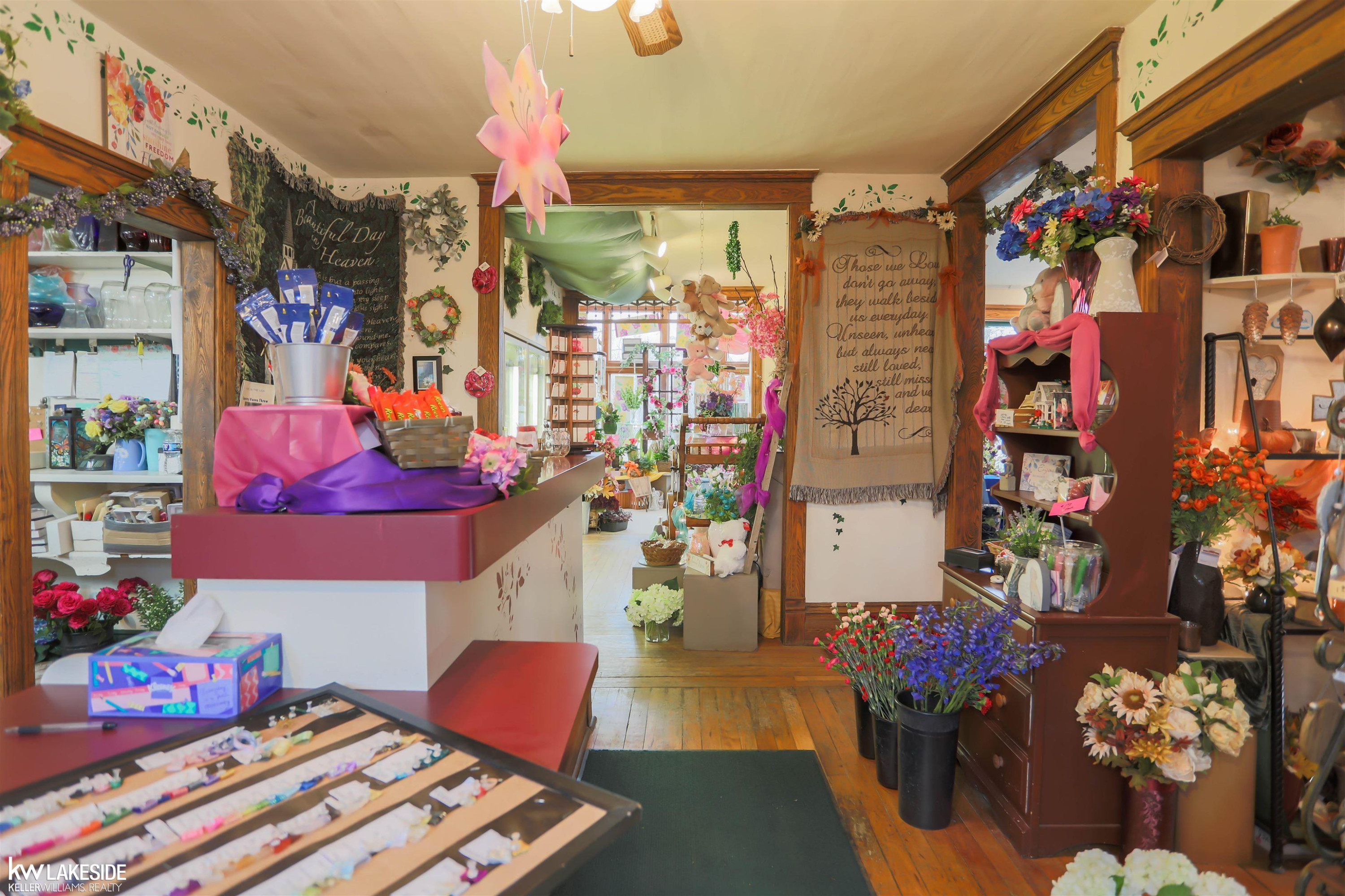 305 S Main Street, MI 48065 — Photo 19