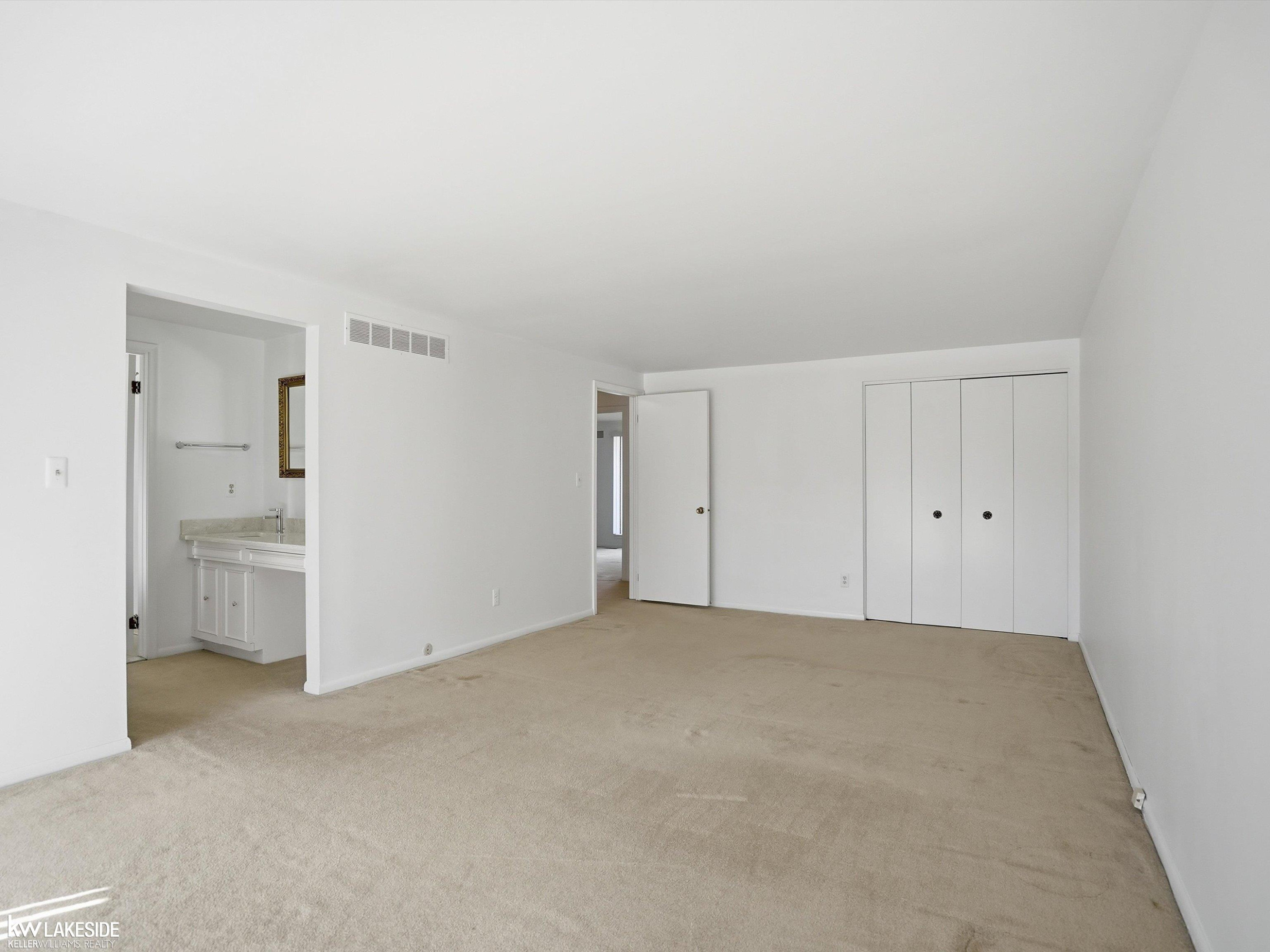 7134 BRIDGE Way, West Bloomfield, MI — Photo 16