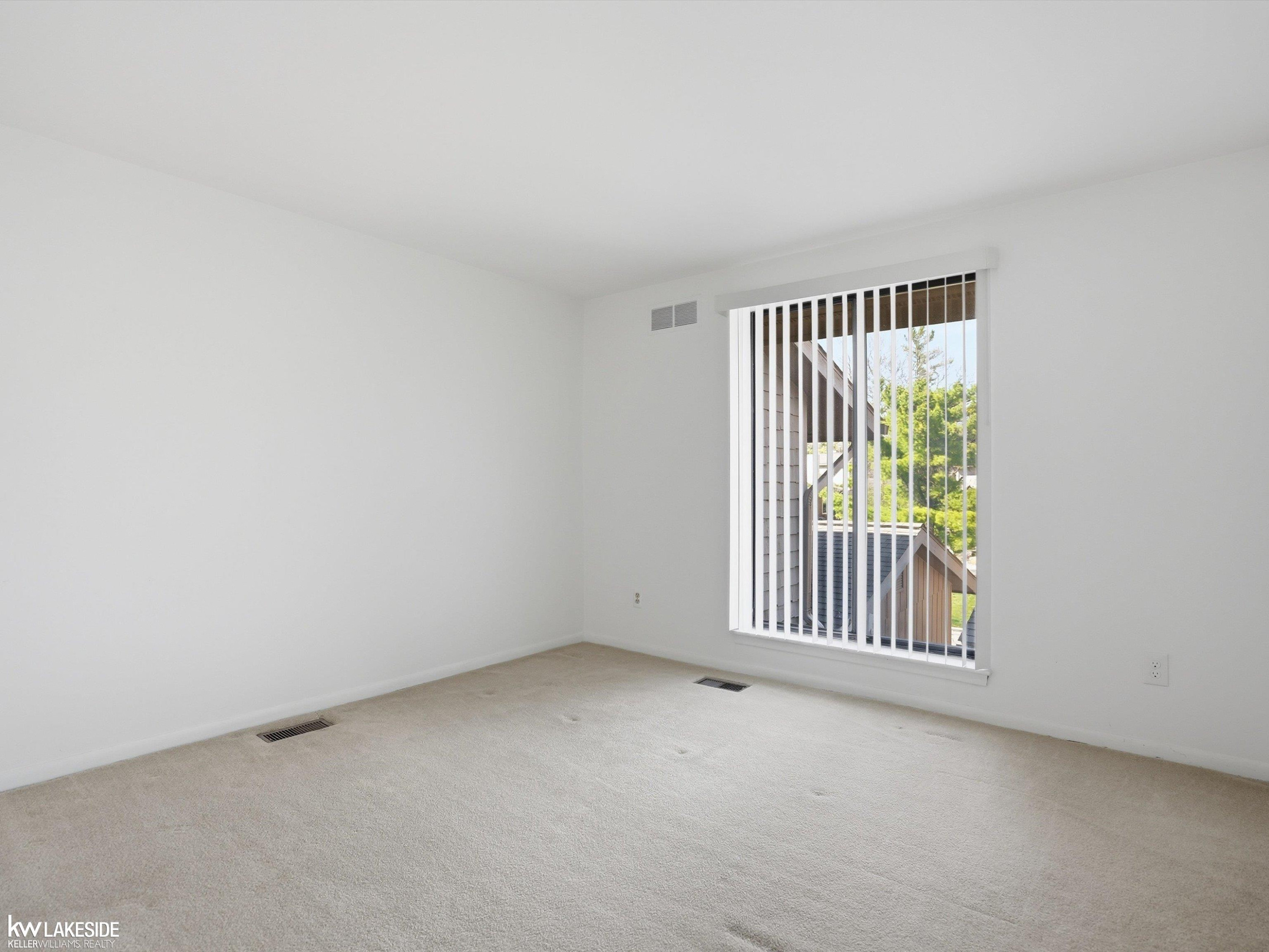7134 BRIDGE Way, West Bloomfield, MI — Photo 21