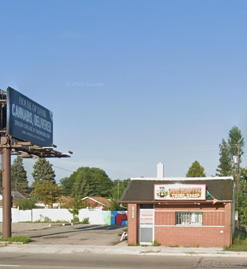 27209 Van Dyke Street, Warren, MI 48093
