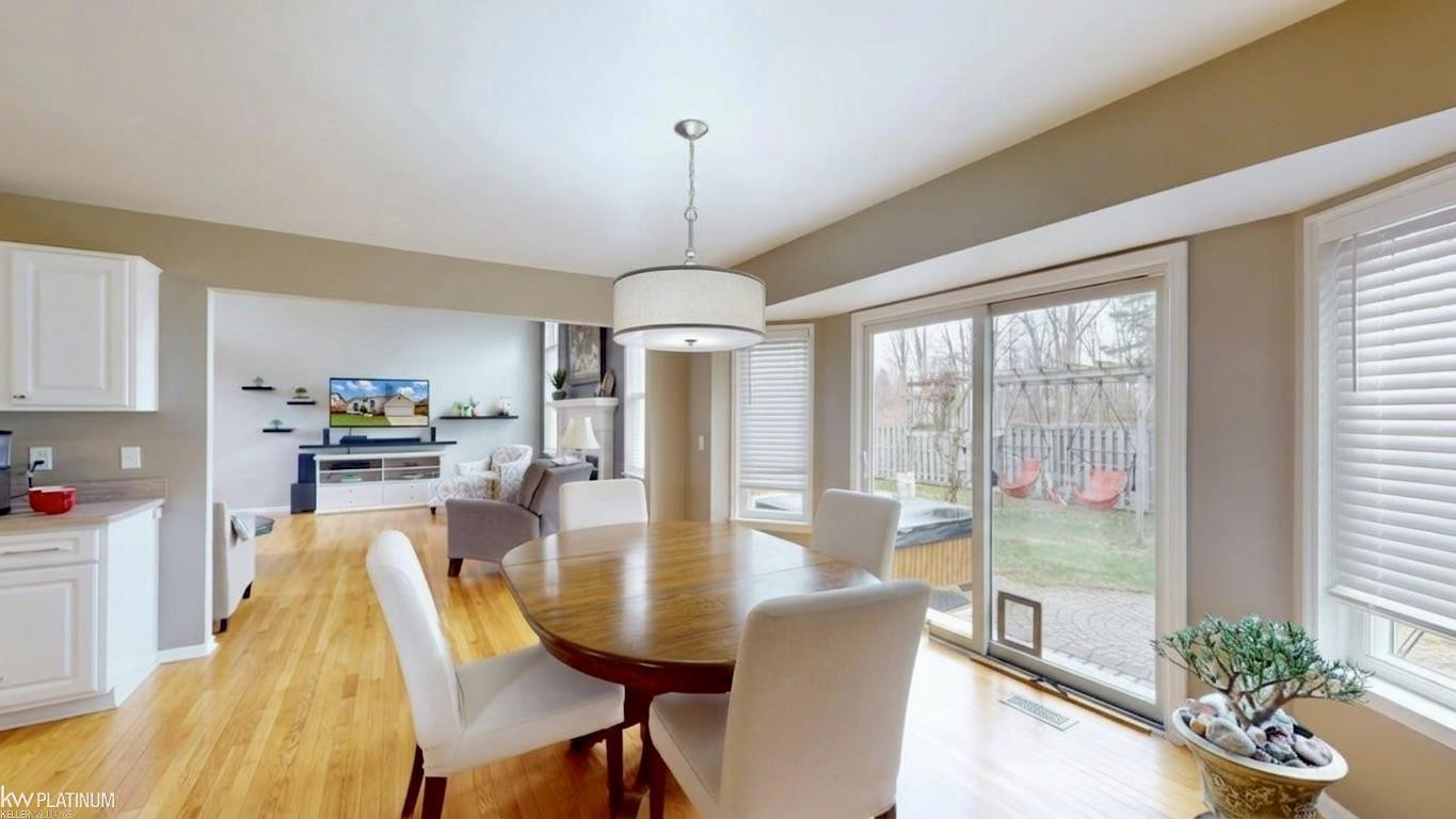 35392 St Clair Drive, New Baltimore, MI 48047 — Photo 10