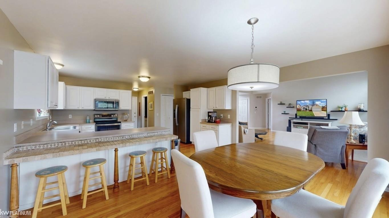 35392 St Clair Drive, New Baltimore, MI 48047 — Photo 11