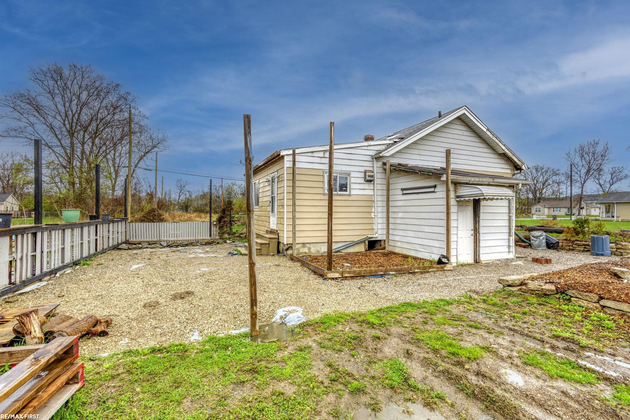 42550 La Croix St Street, Clinton Twp, MI 48036 — Photo 5