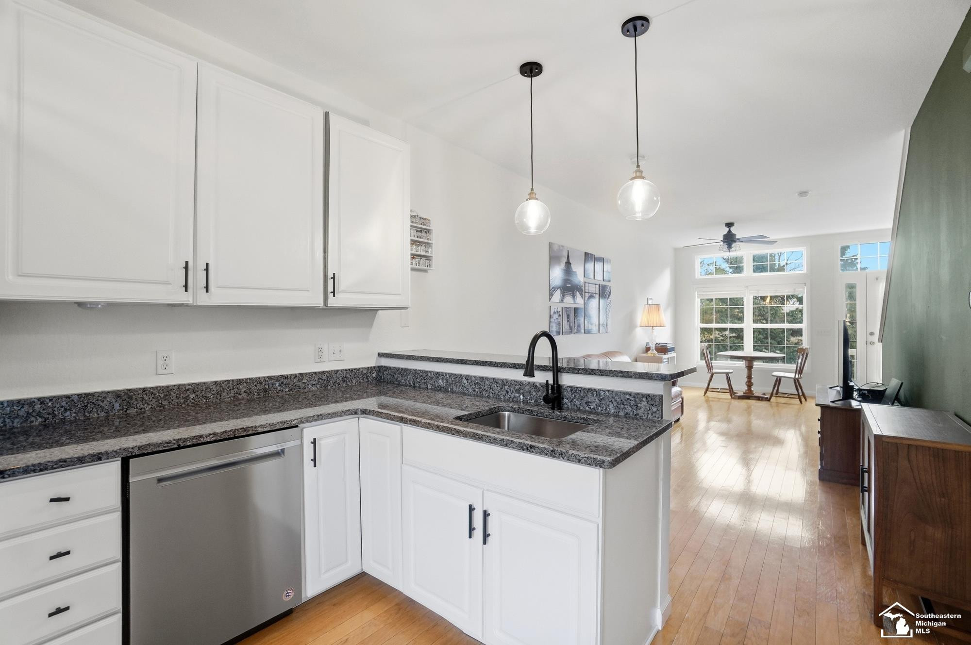 208 Beachwalk Trail, Luna Pier, MI 48157 — Photo 11