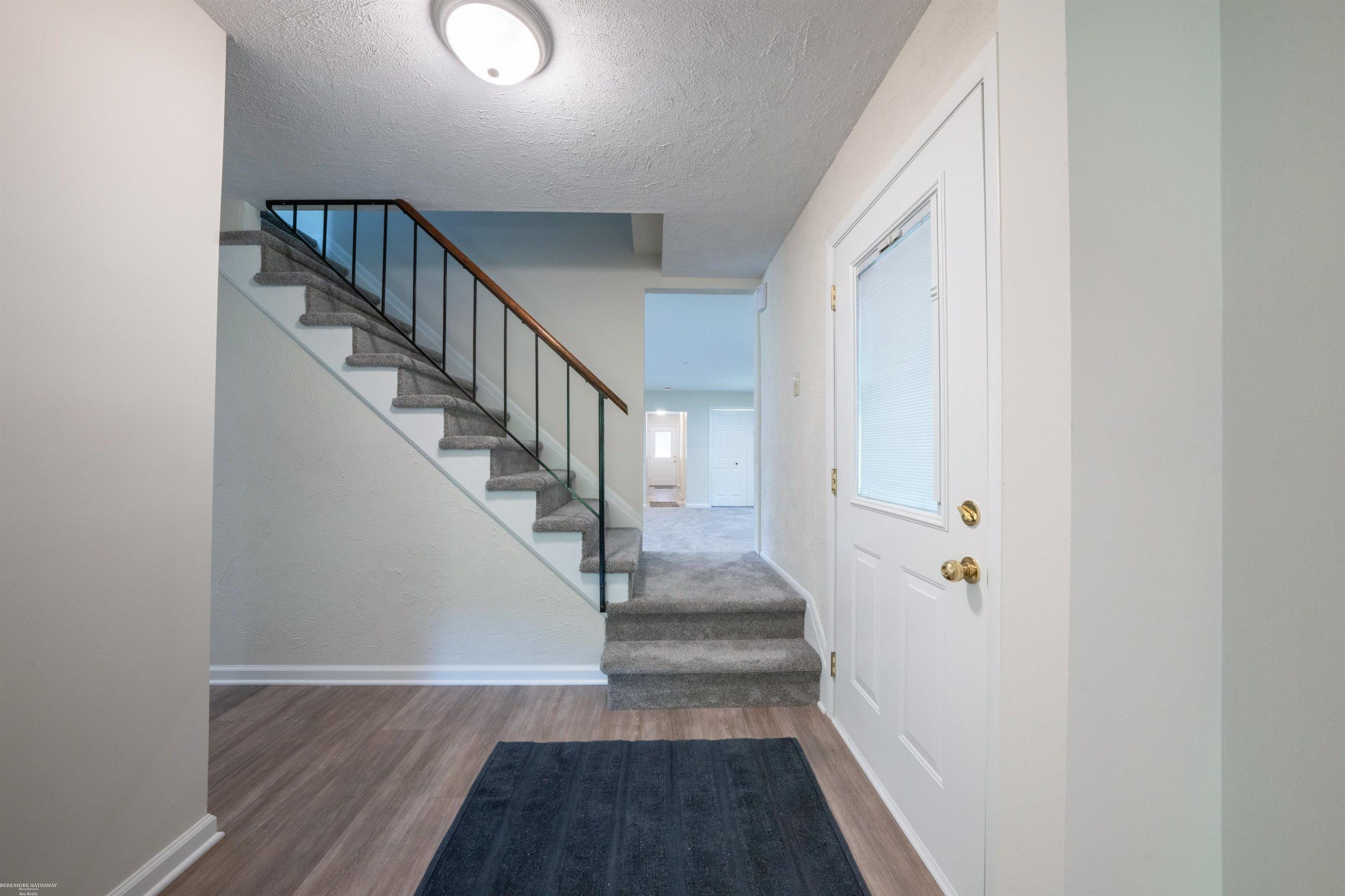 2700 Renshaw Drive, Troy, MI 48085 — Photo 7