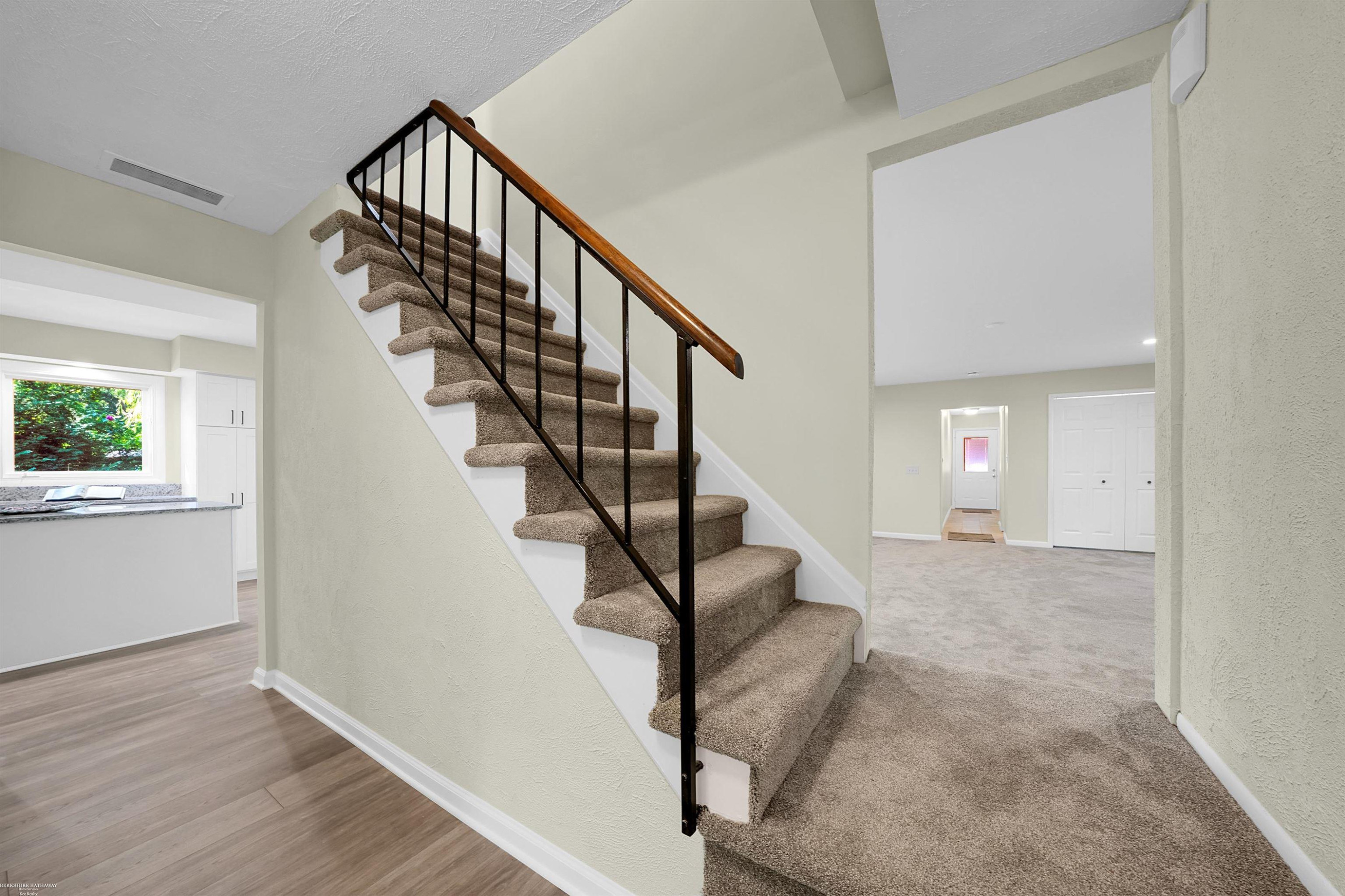 2700 Renshaw Drive, Troy, MI 48085 — Photo 10