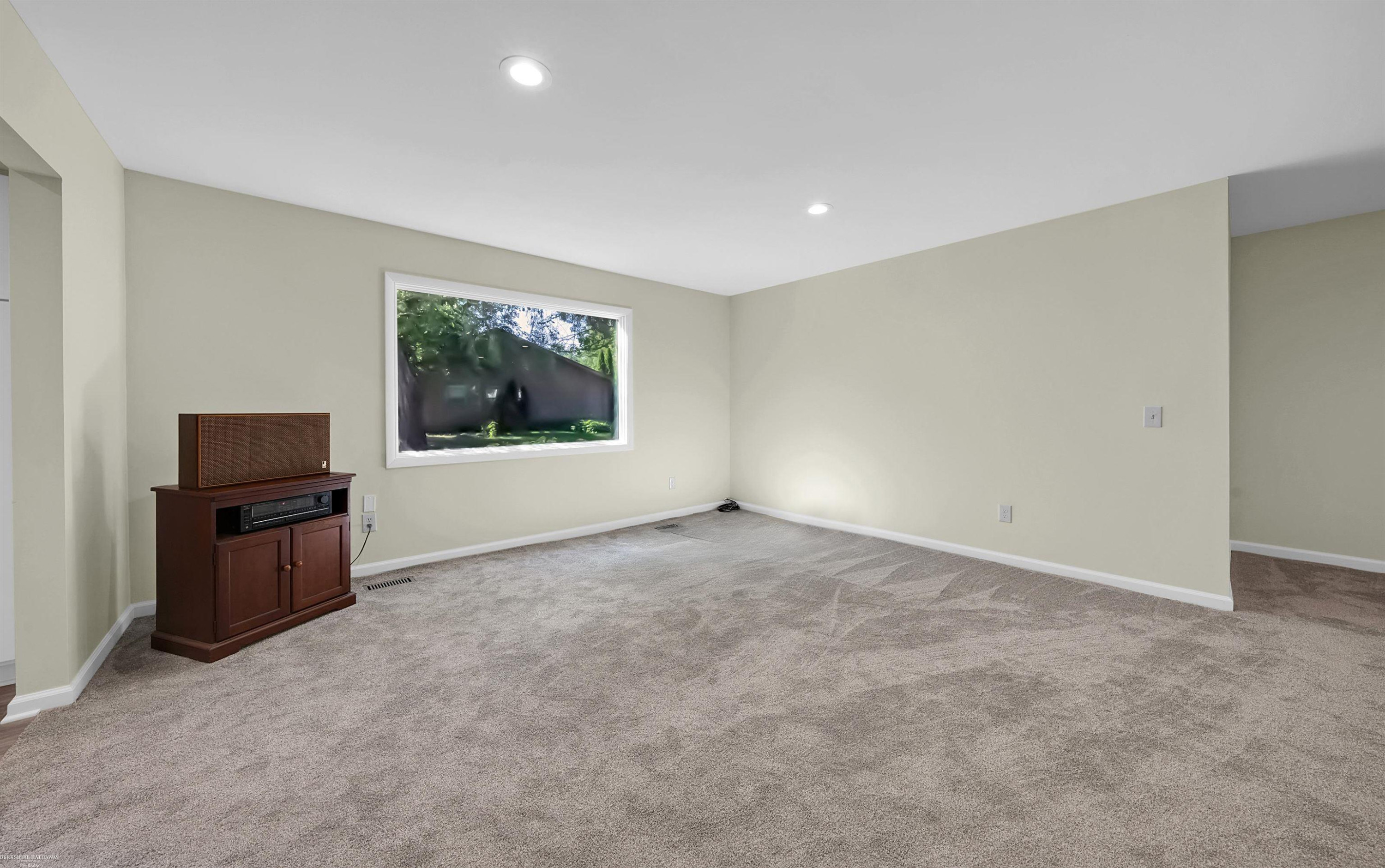 2700 Renshaw Drive, Troy, MI 48085 — Photo 21