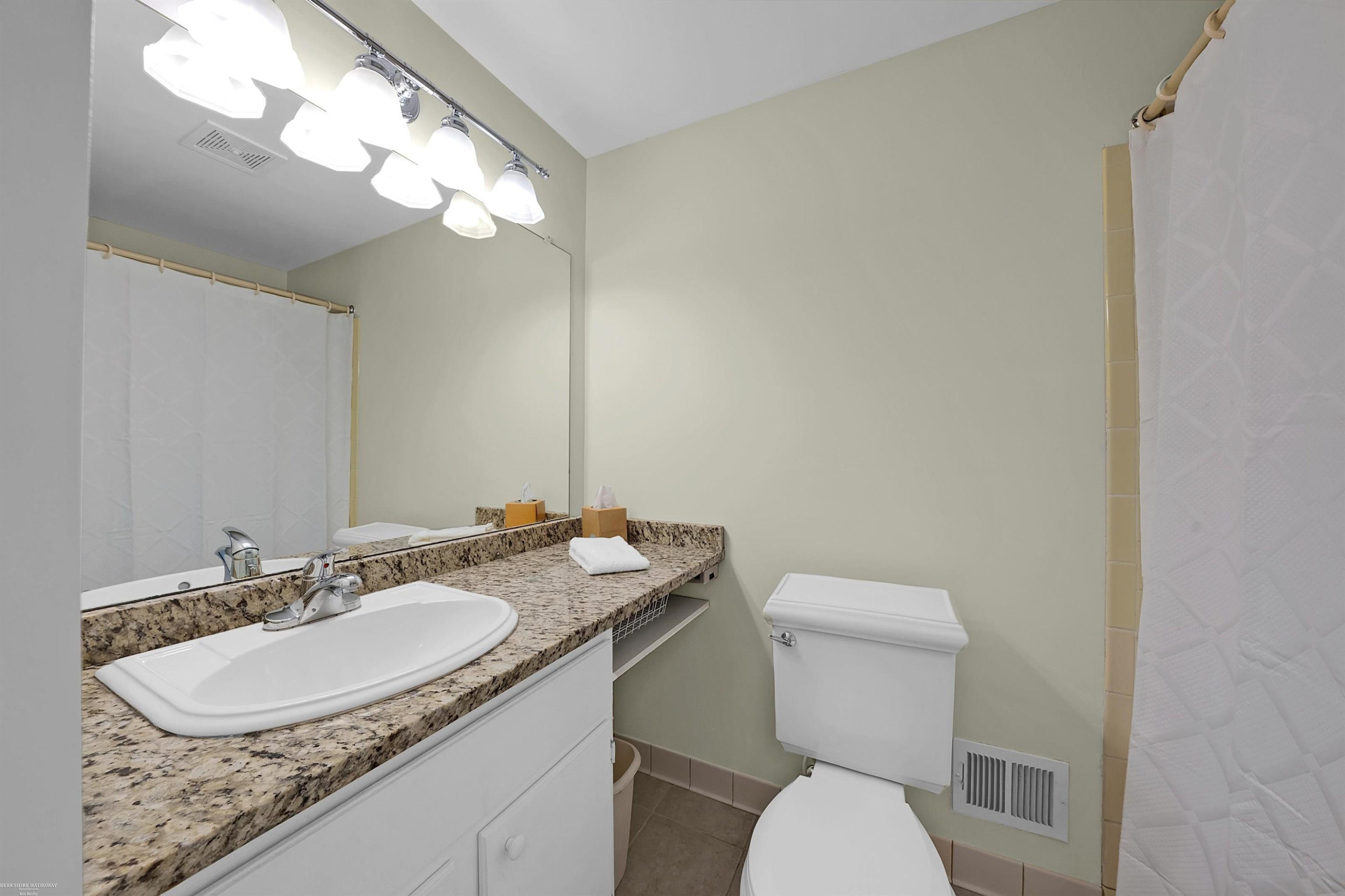2700 Renshaw Drive, Troy, MI 48085 — Photo 32