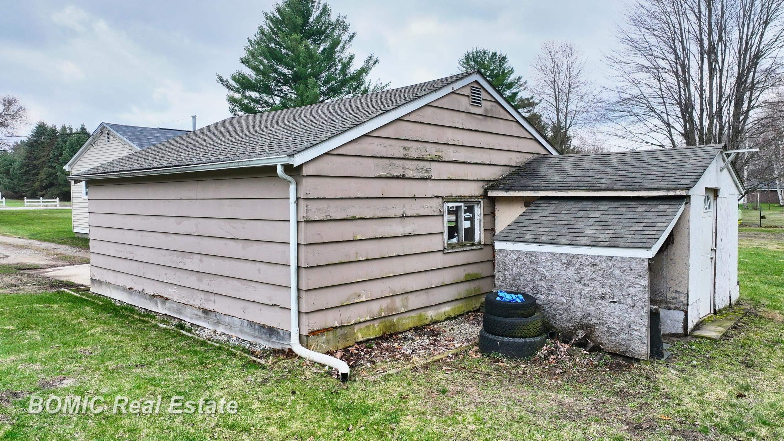 2751 E Deckerville Road, Caro, MI 48723 — Photo 23