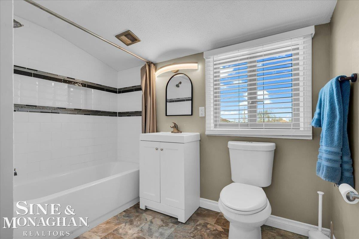 7846 Stark Drive, MI 48001 — Photo 39