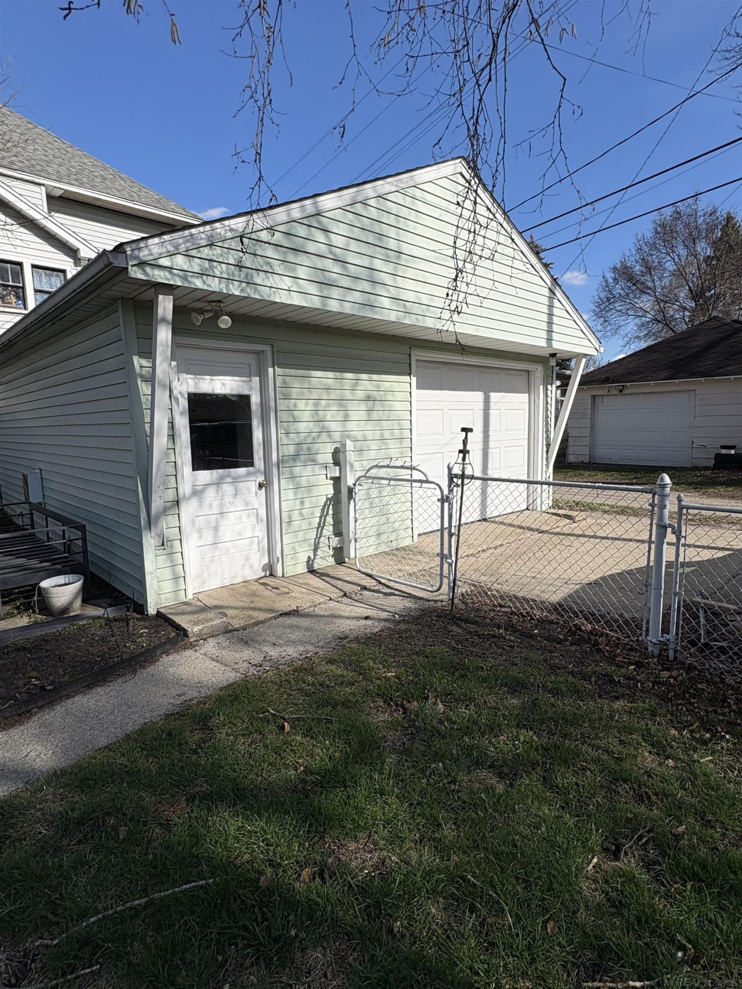 1710 White Street, Port Huron, MI 48060 — Photo 2