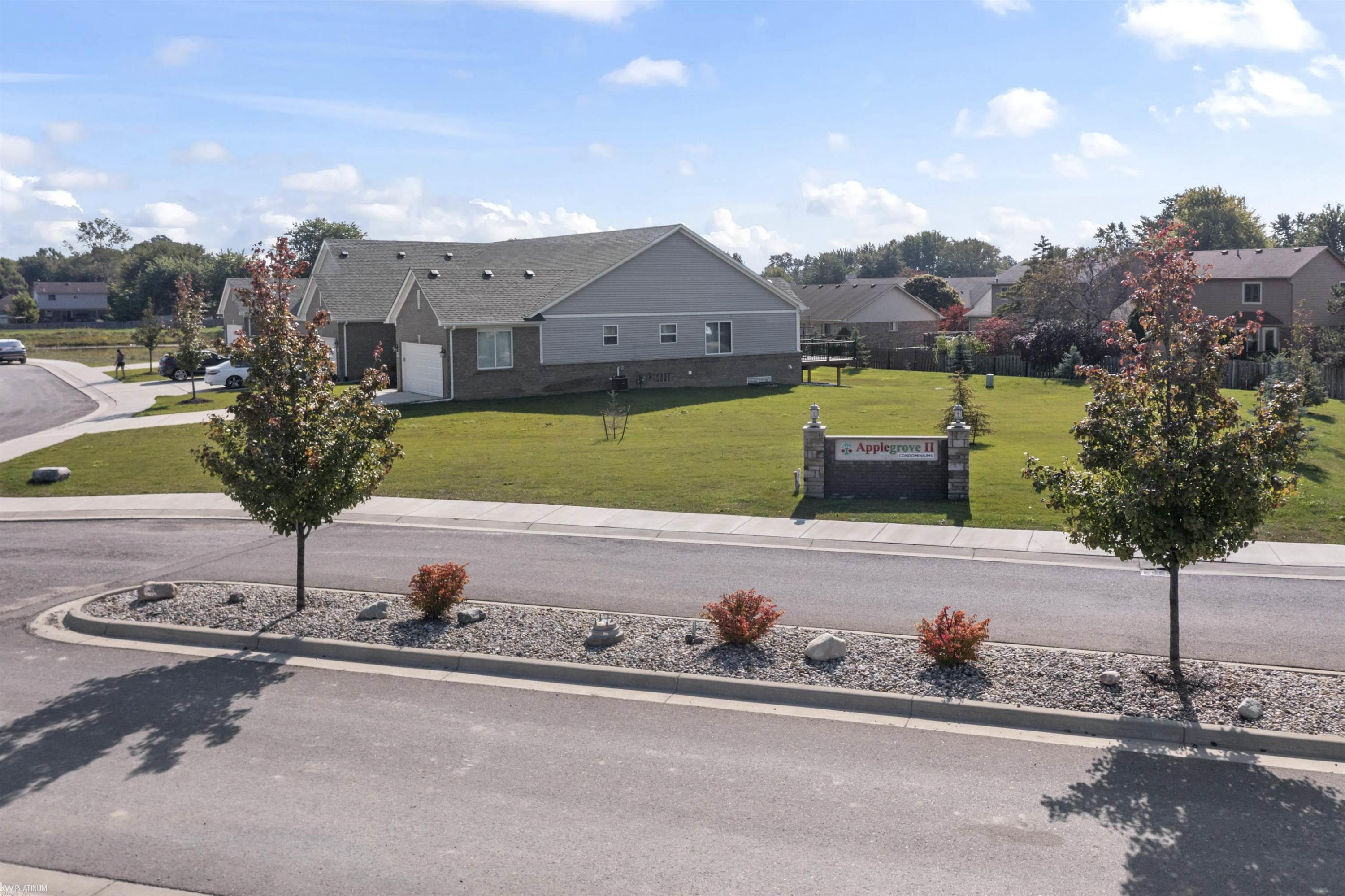 48389 Applegrove Lane, New Baltimore, MI — Photo 4