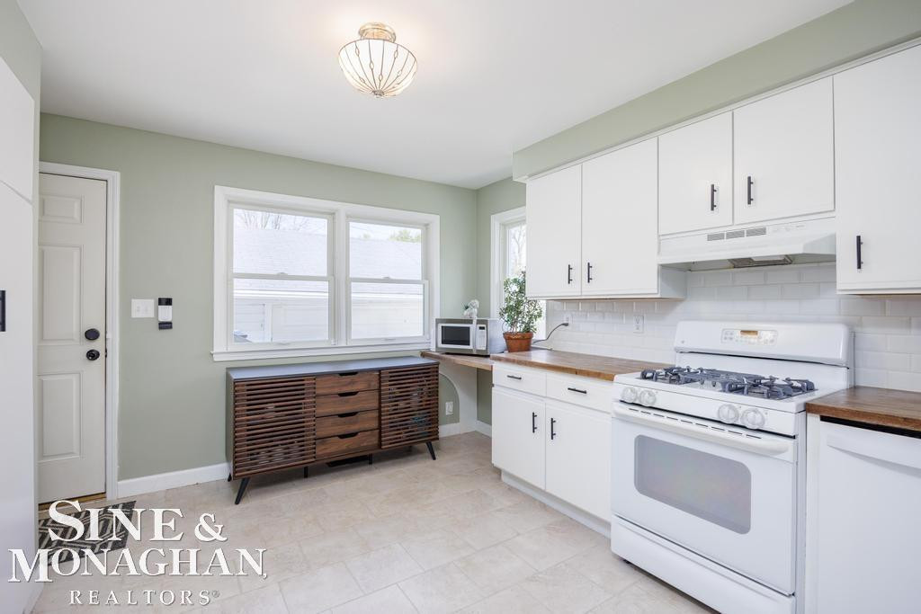 318 Kerby Rd Road, Grosse Pointe Farms, MI 48236 — Photo 6