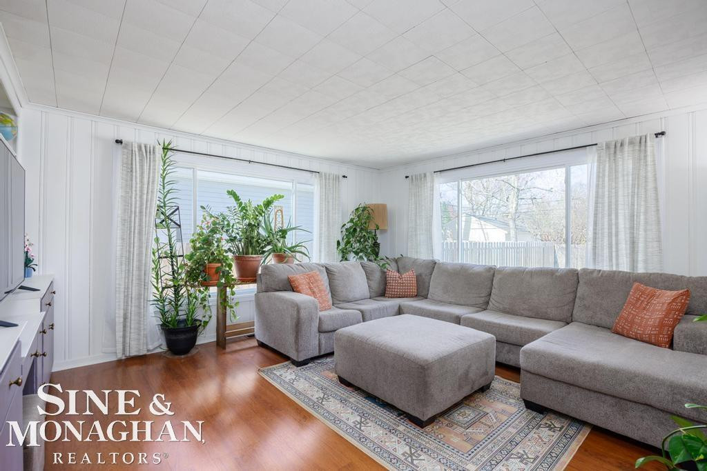 318 Kerby Rd Road, Grosse Pointe Farms, MI 48236 — Photo 9
