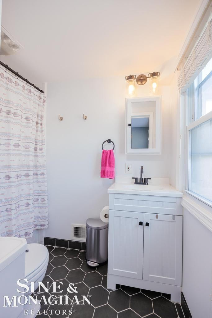 318 Kerby Rd Road, Grosse Pointe Farms, MI 48236 — Photo 17