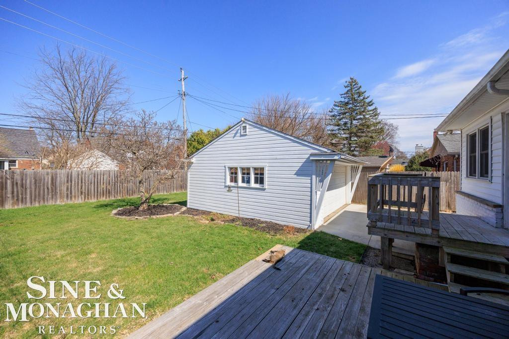 318 Kerby Rd Road, Grosse Pointe Farms, MI 48236 — Photo 18