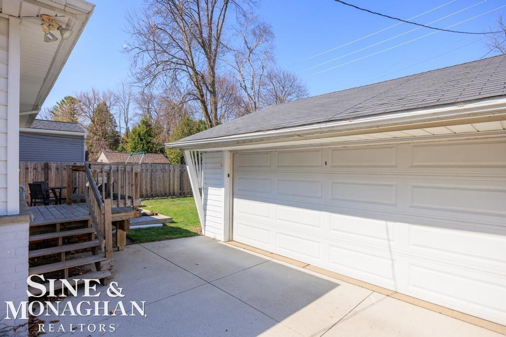 318 Kerby Rd Road, Grosse Pointe Farms, MI 48236 — Photo 20