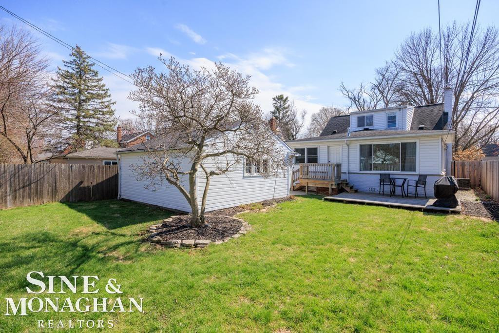 318 Kerby Rd Road, Grosse Pointe Farms, MI 48236 — Photo 25