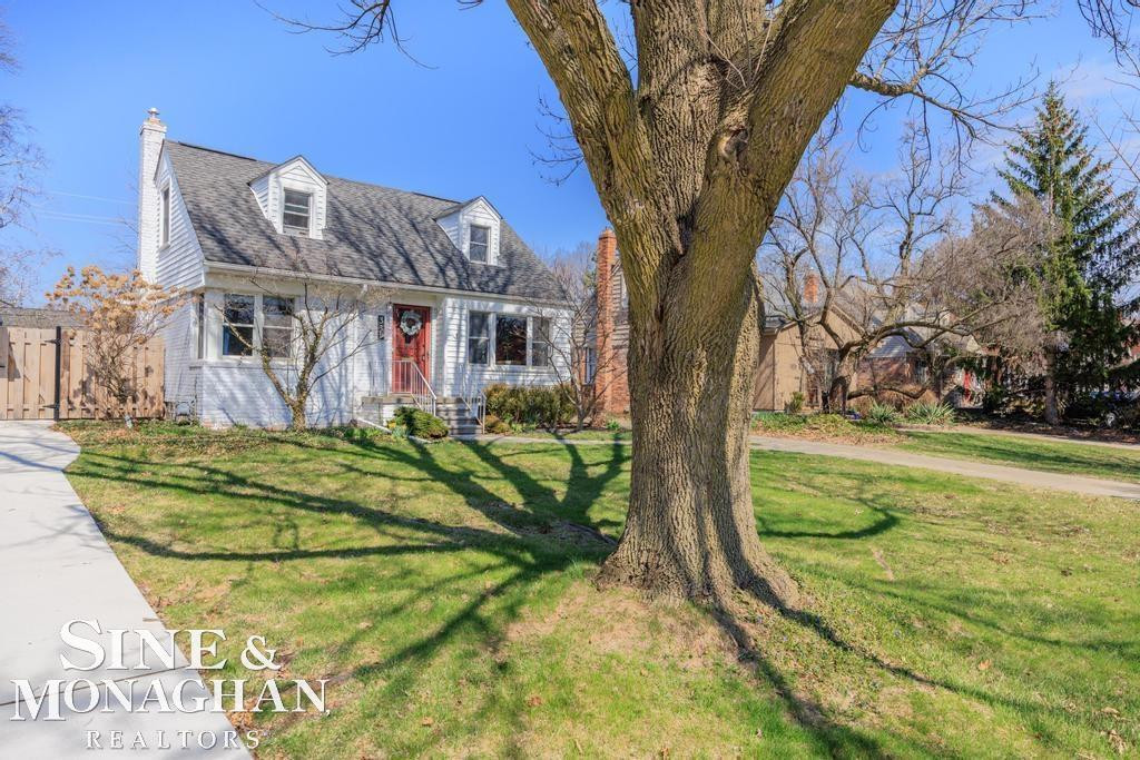318 Kerby Rd Road, Grosse Pointe Farms, MI 48236 — Photo 27