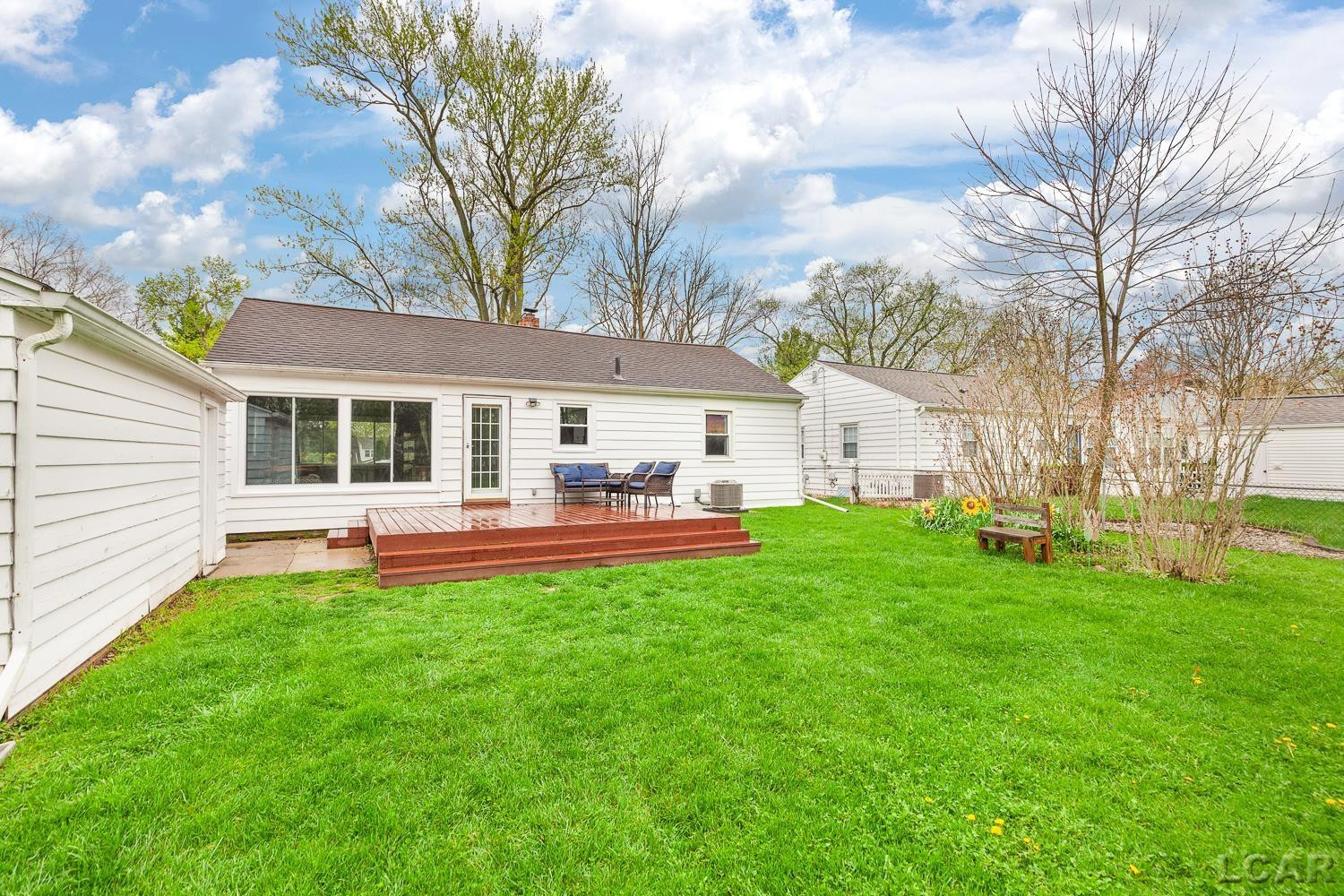 962 Vine Street, Adrian, MI 49221 — Photo 5