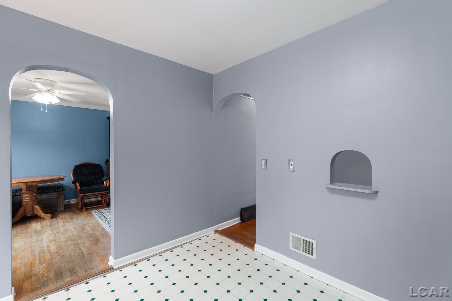 962 Vine Street, Adrian, MI 49221 — Photo 16